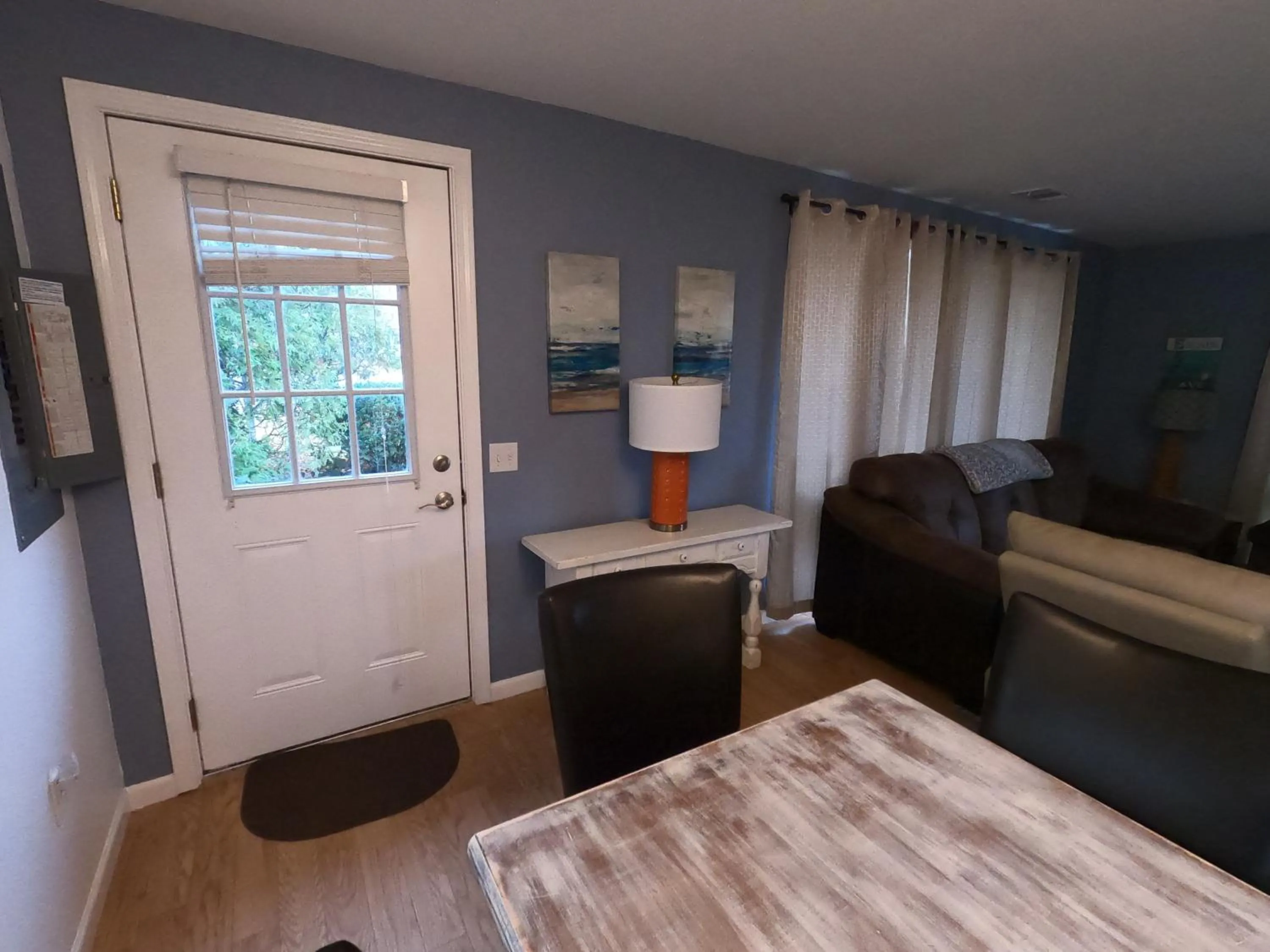 Dining area, Bed in Sunrise Beach Oscoda @ Surfside
