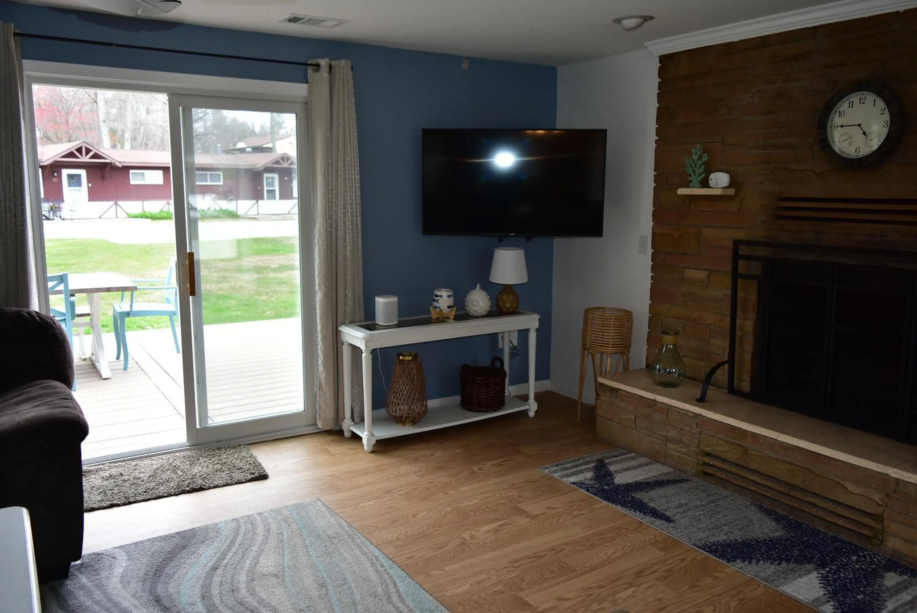 TV and multimedia in Sunrise Beach Oscoda @ Surfside