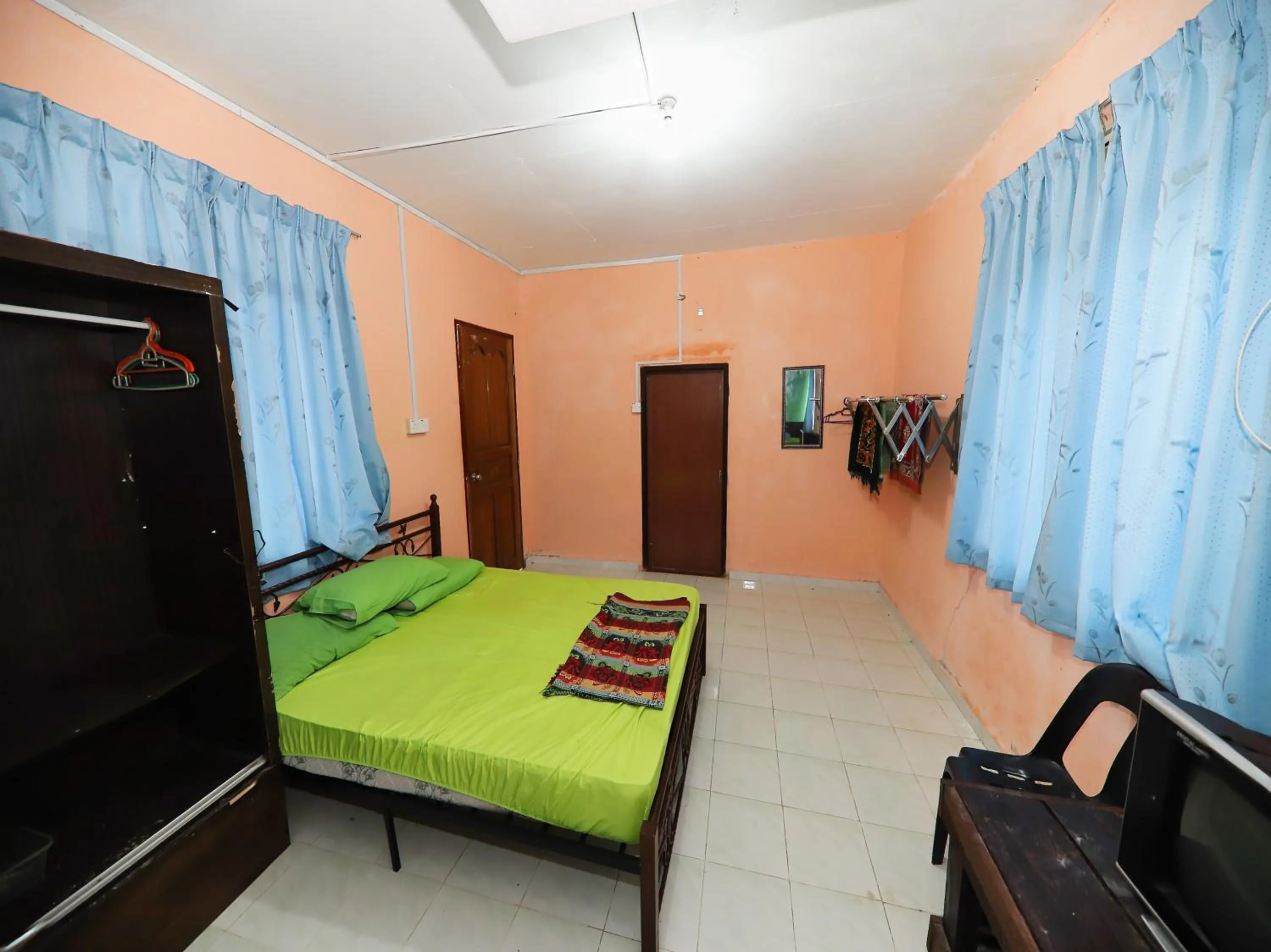 Bedroom in Hotel O Bayu Chalet