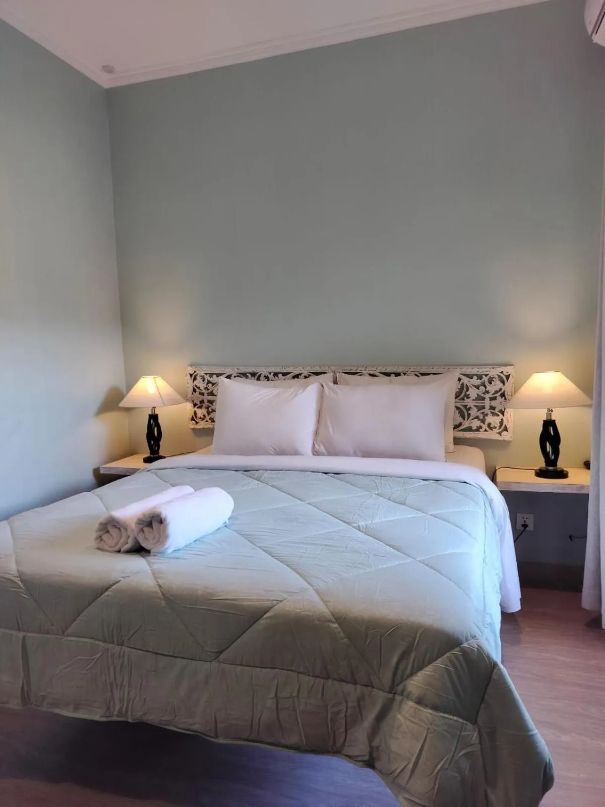 Bedroom, Bed in Su's Cottages Legian