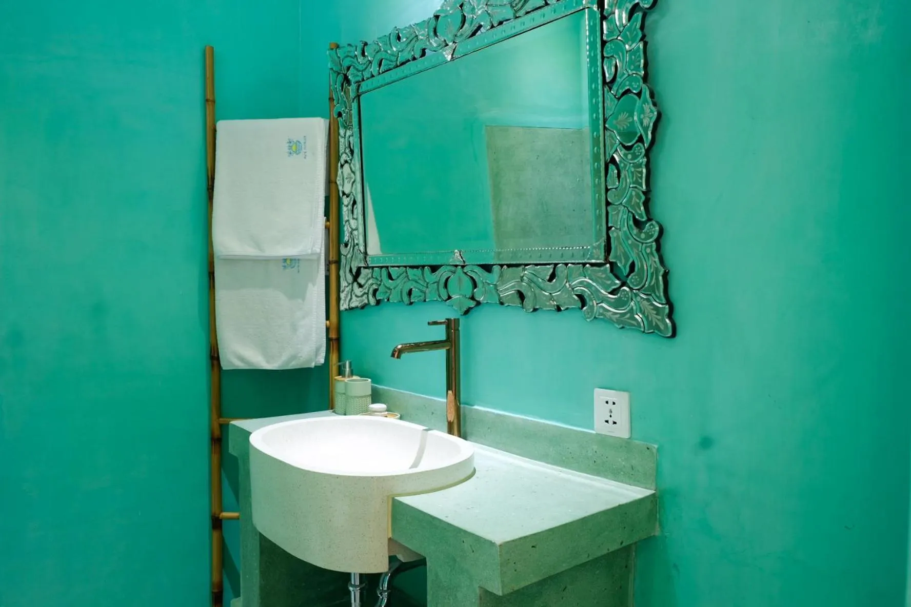 Bathroom in Su's Cottages Legian