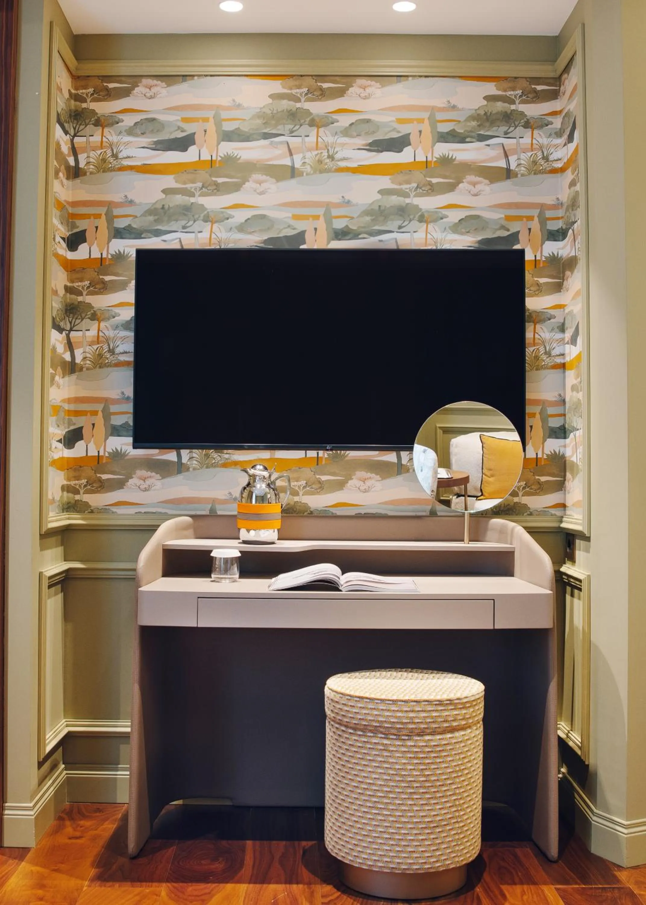 TV and multimedia in Eight Hotel Portofino