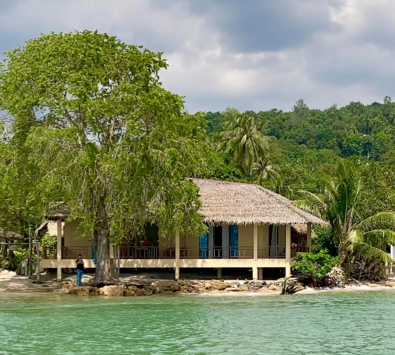 Property building in Absolute Beachfront Villas