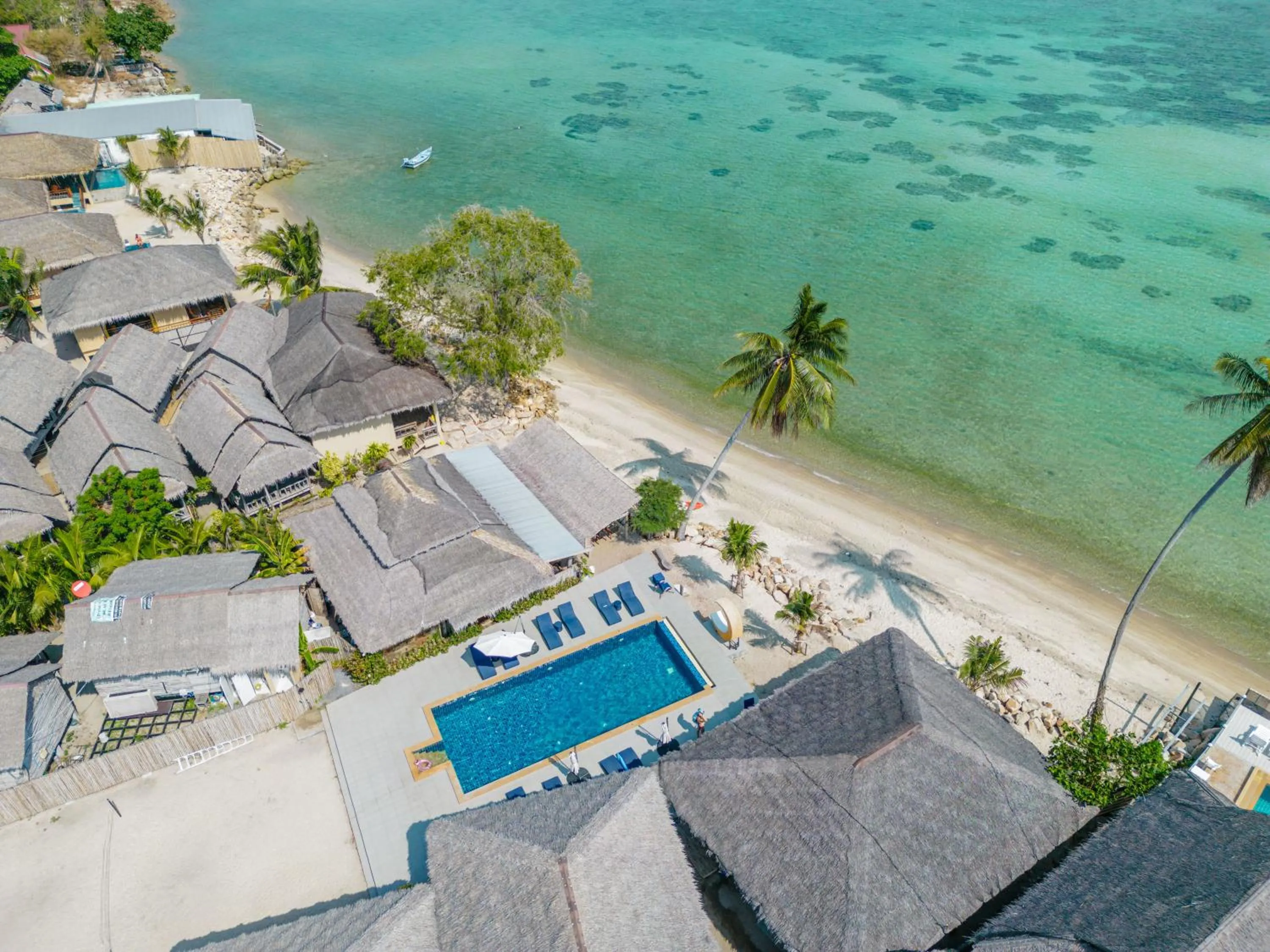 Day in Absolute Beachfront Villas