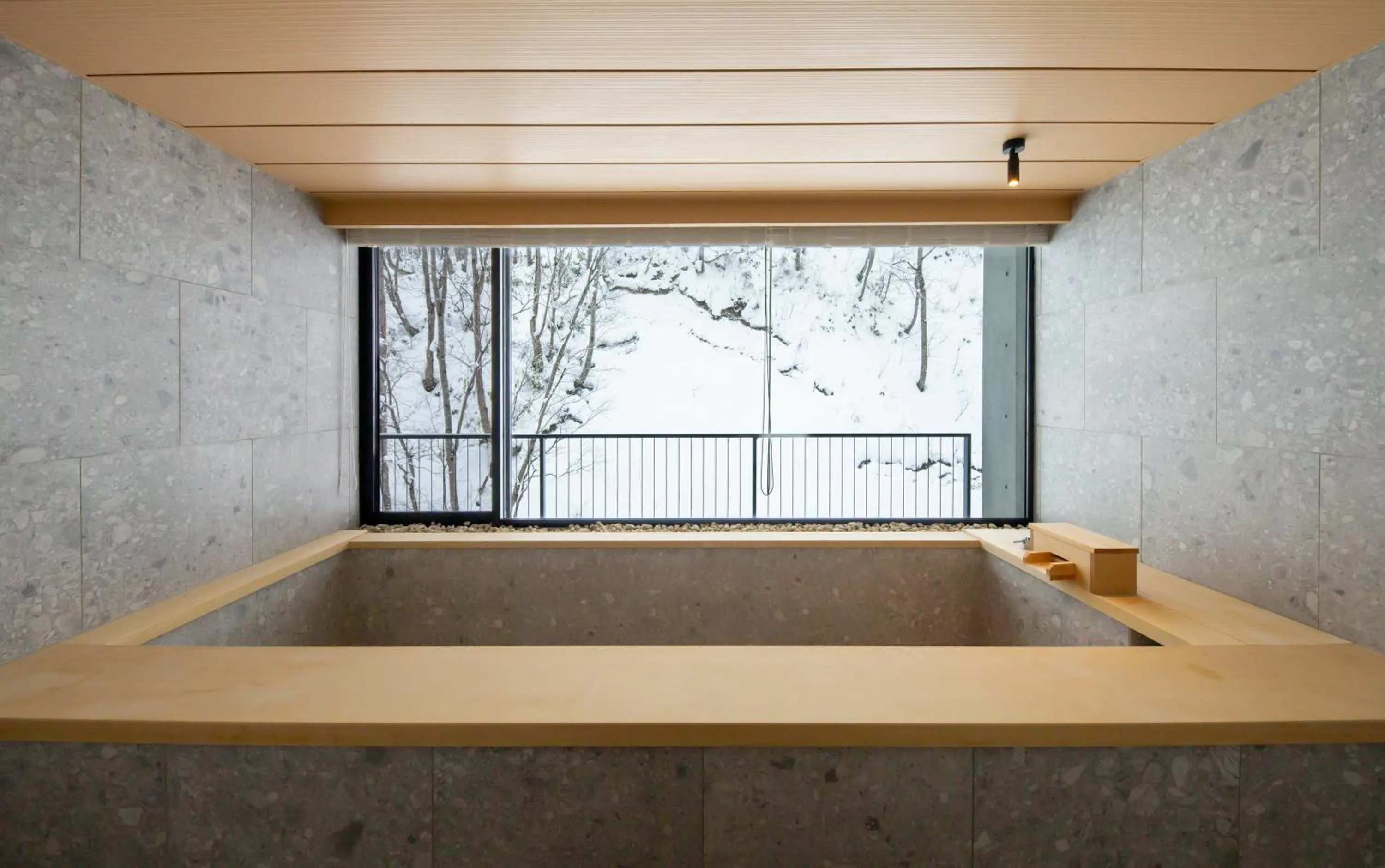 Hot Tub in YAMAKEI Residences