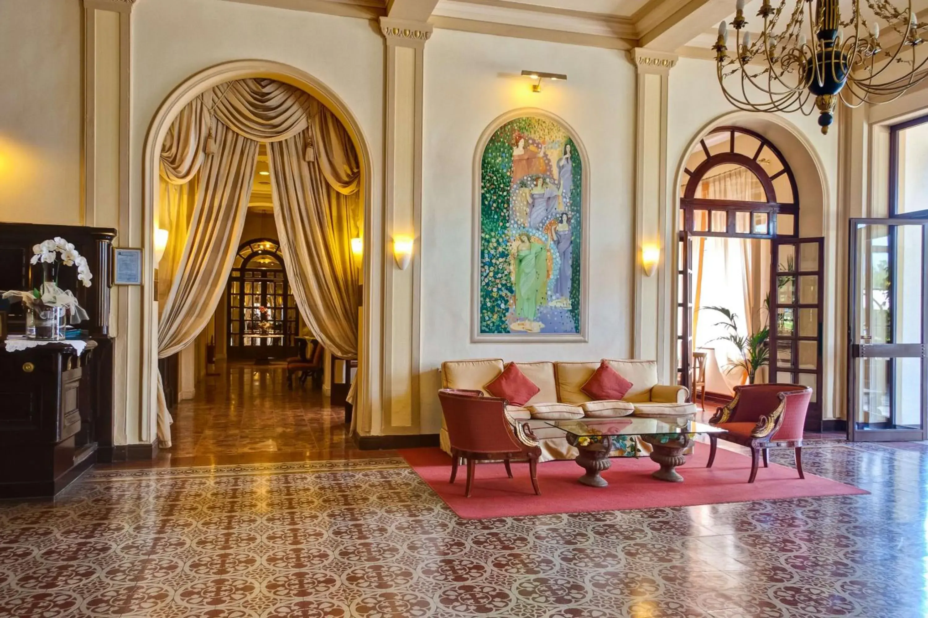 Lobby or reception in Grand Hotel Royal Lobby or reception in Grand Hotel Royal