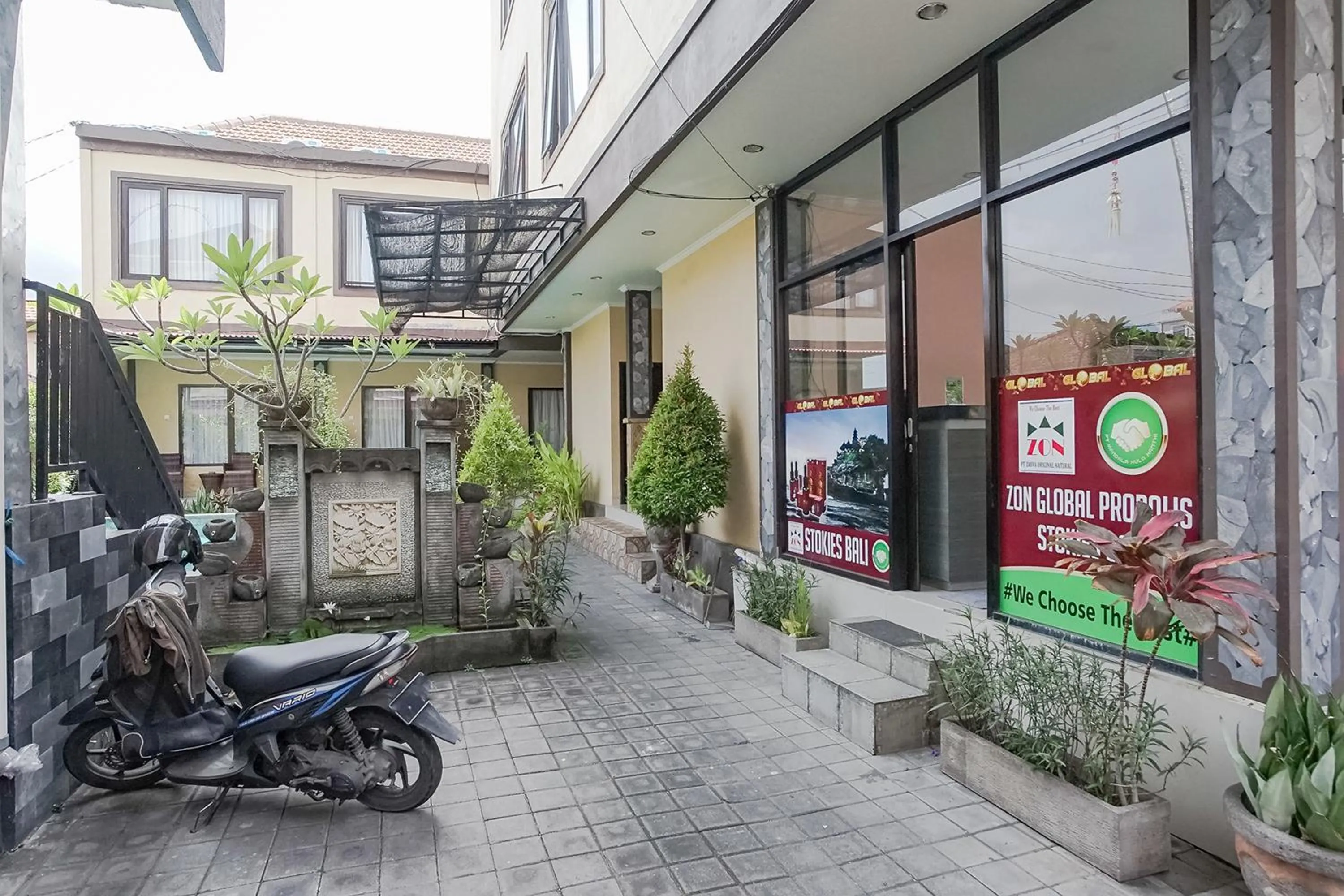 Parking in Taxa Uma Guest House