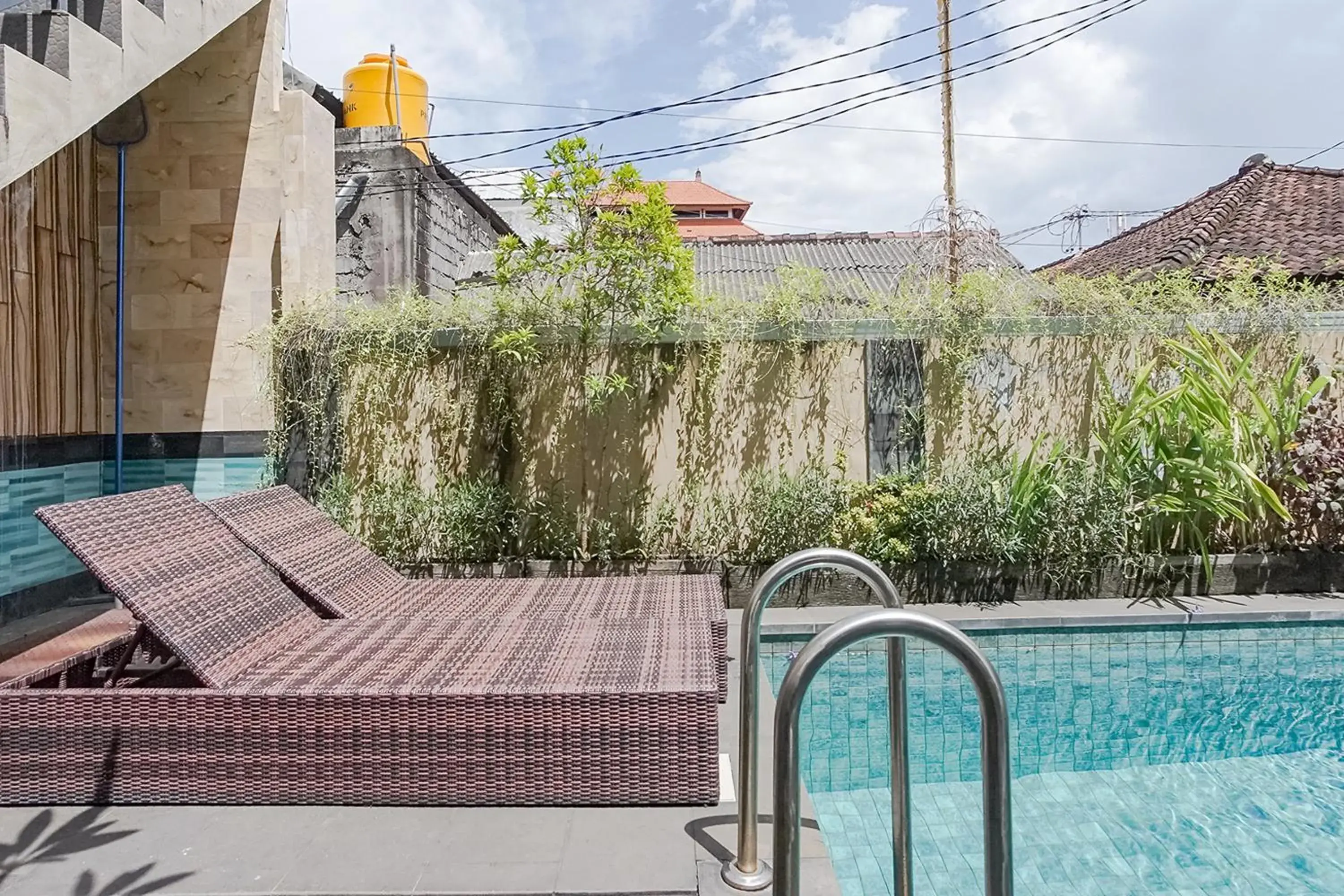 Swimming pool in Taxa Uma Guest House Swimming pool in Taxa Uma Guest House