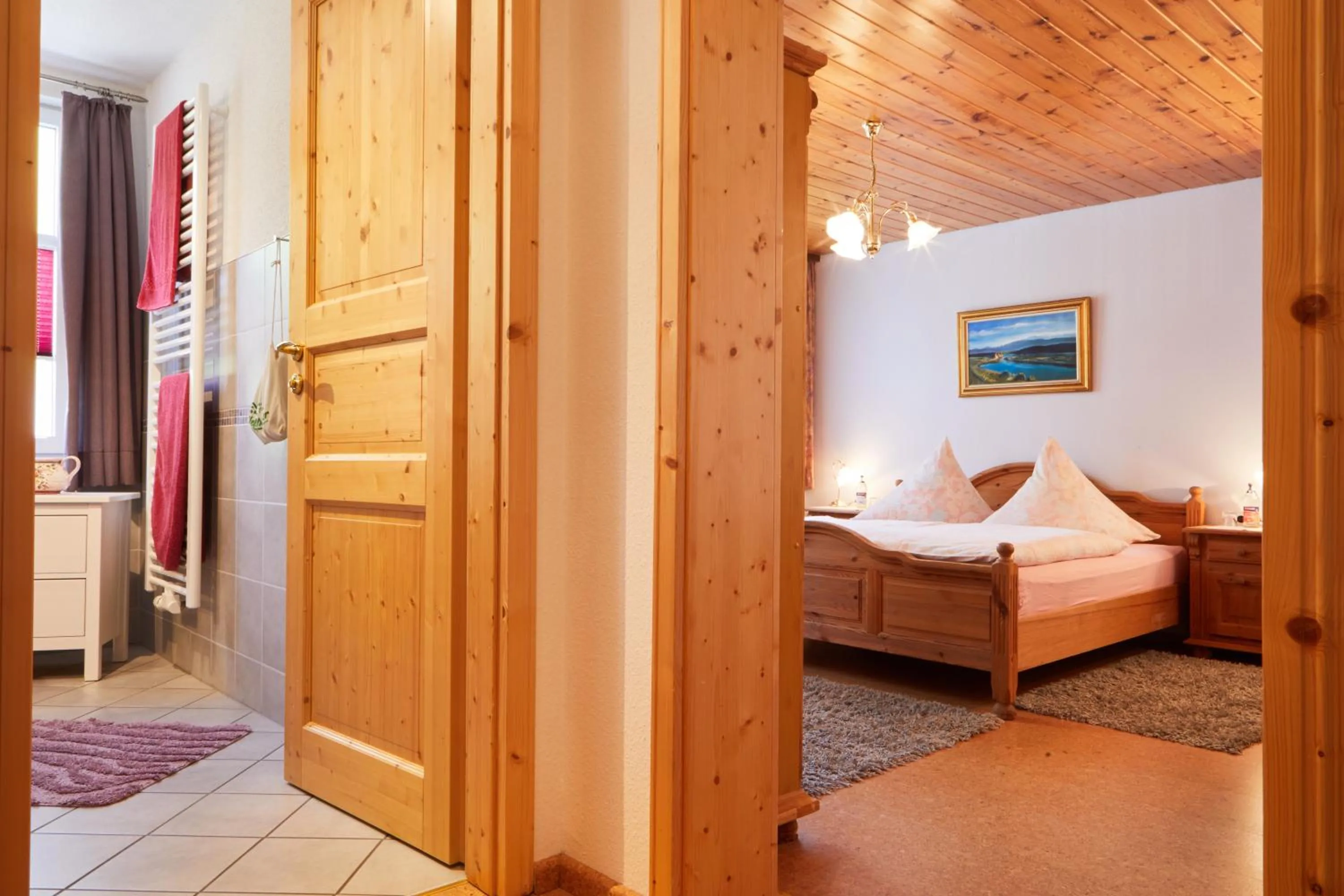 Bed in Gasthof & Pension Steppacher