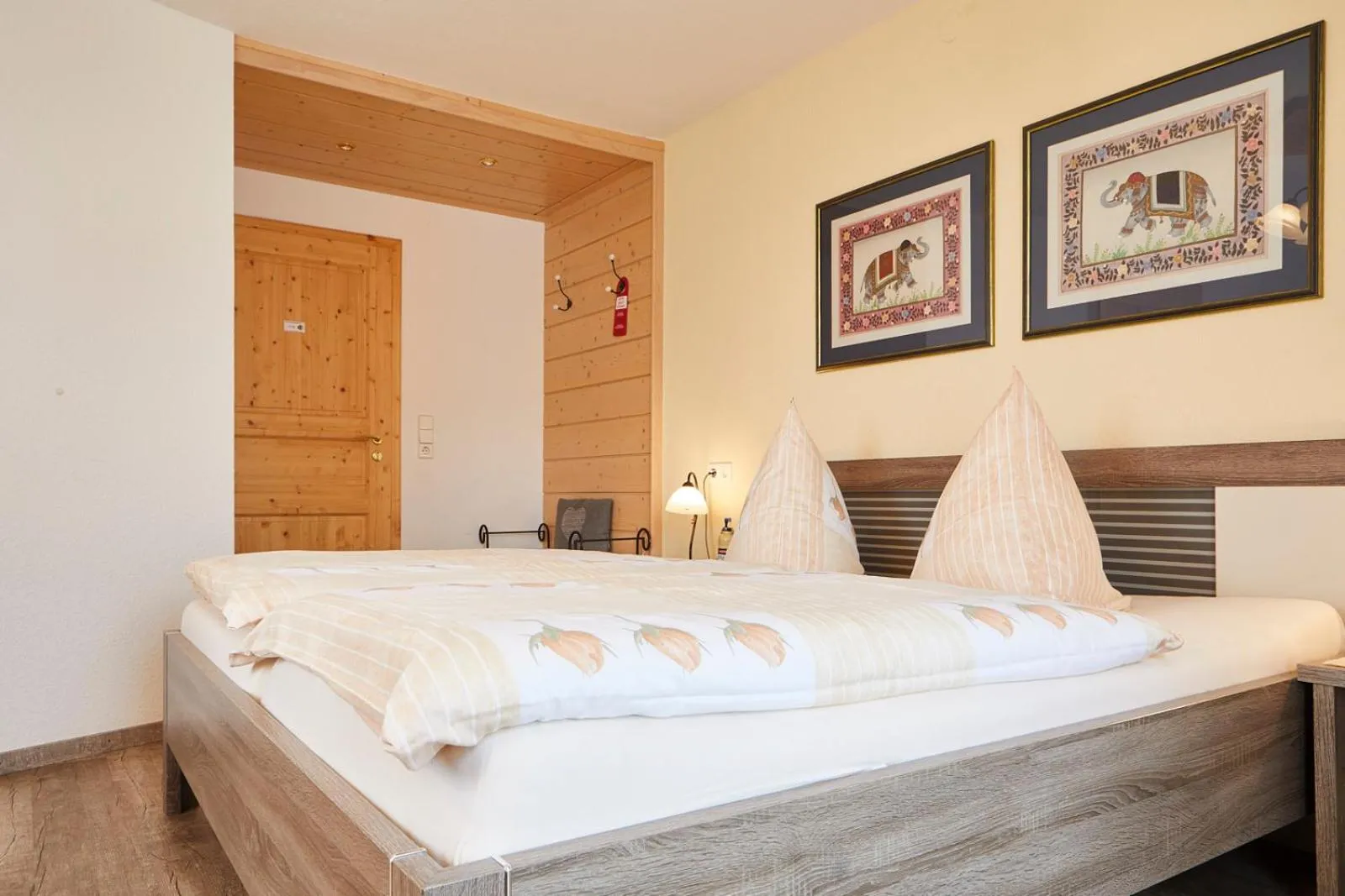 Bed in Gasthof & Pension Steppacher