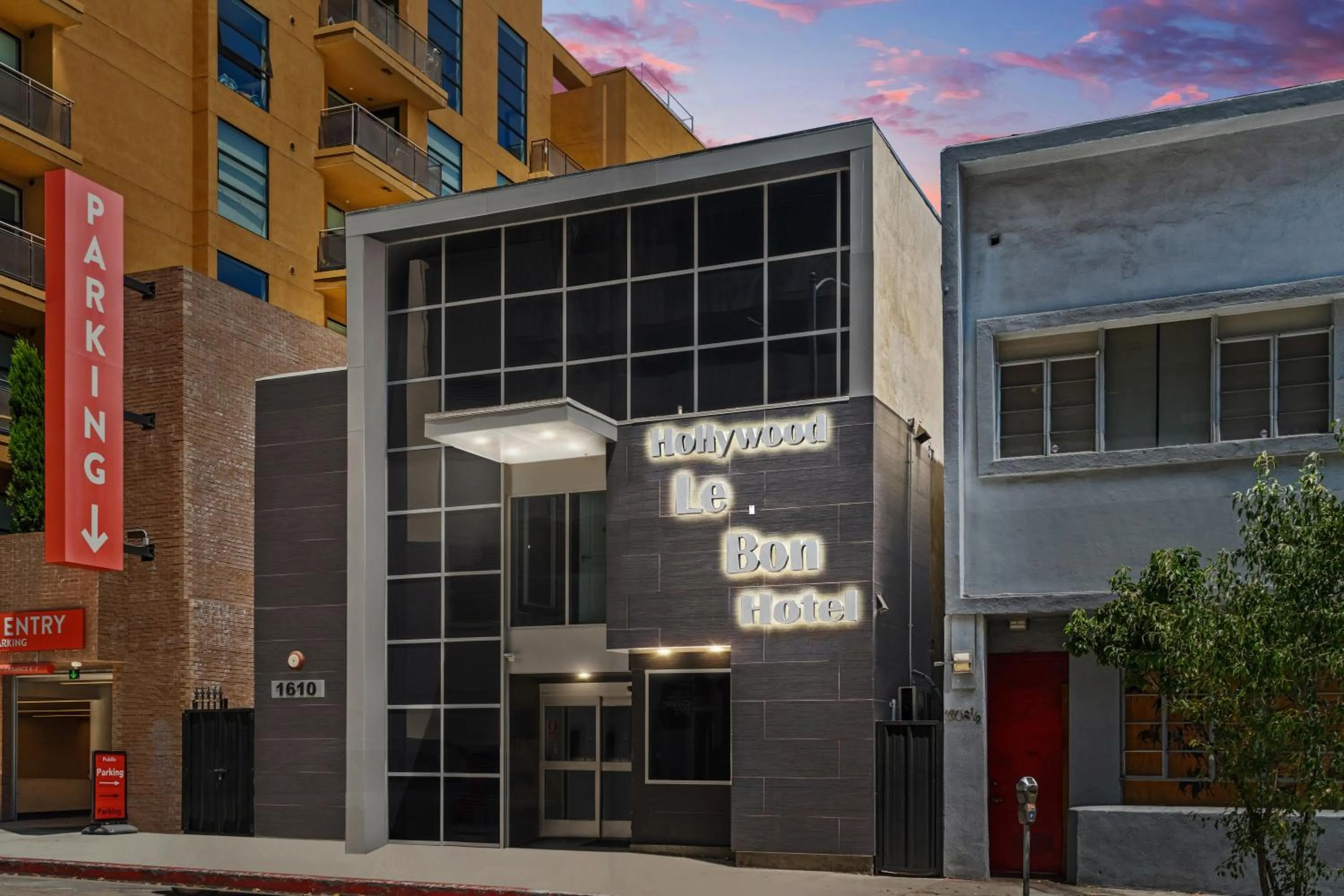 Property building in Hollywood Le Bon Hotel
