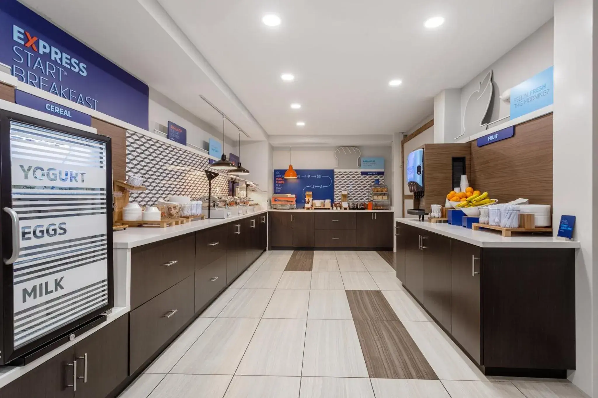 Breakfast in Holiday Inn Express & Suites - Miramar by IHG Breakfast in Holiday Inn Express & Suites - Miramar by IHG