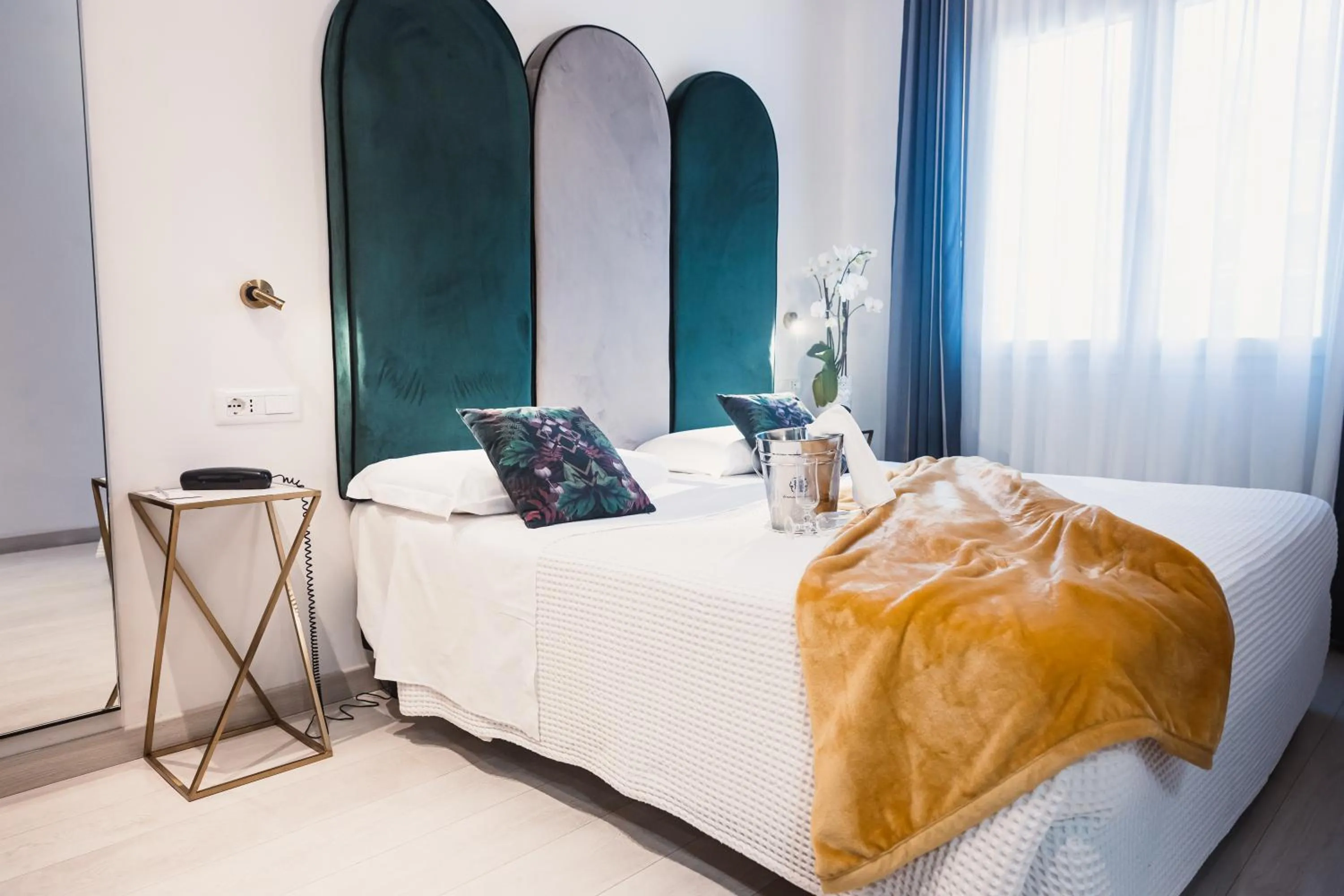 Bed in Art Hotel Milano