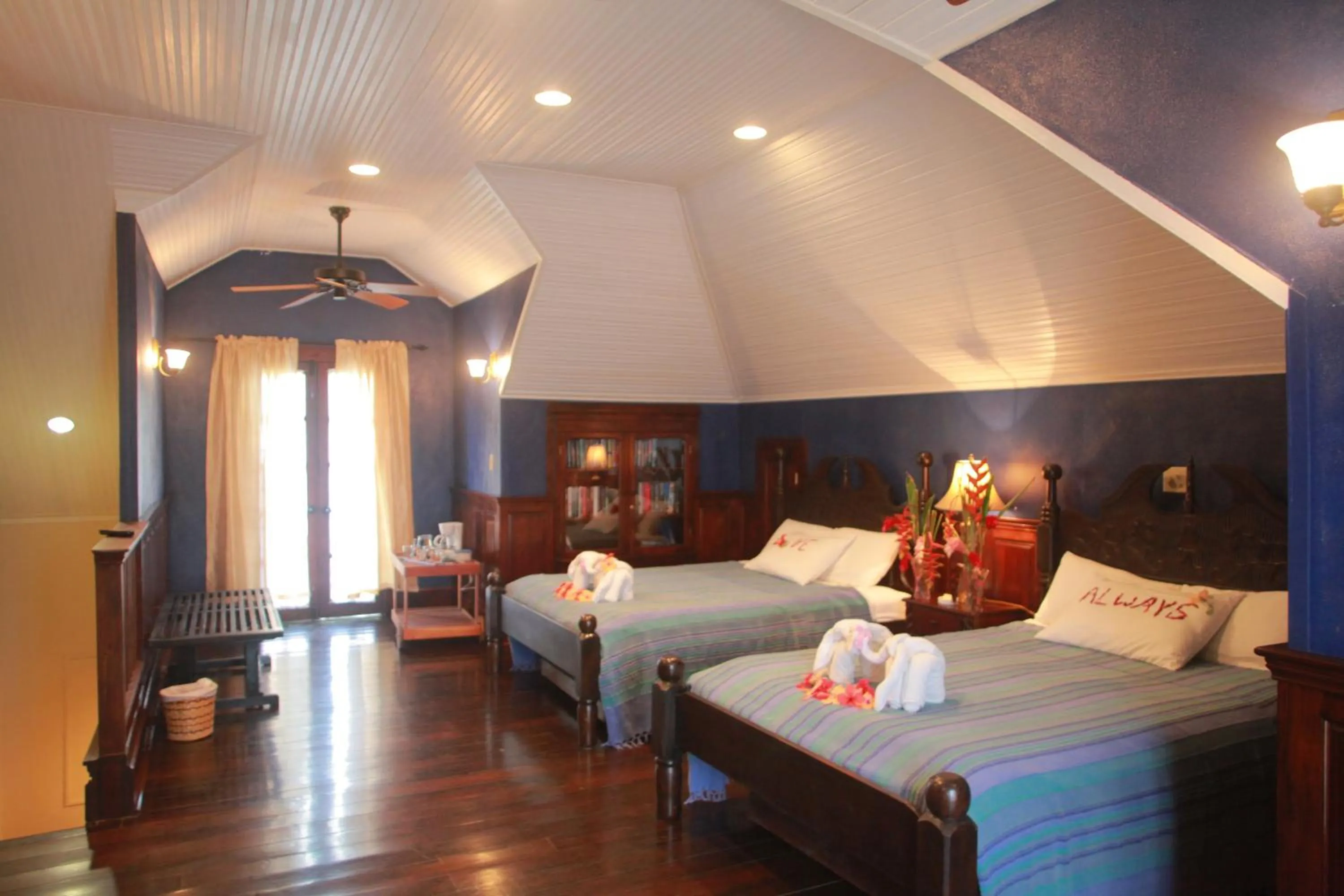 Bedroom, Bed in Mahogany Hall Luxury Boutique Resort