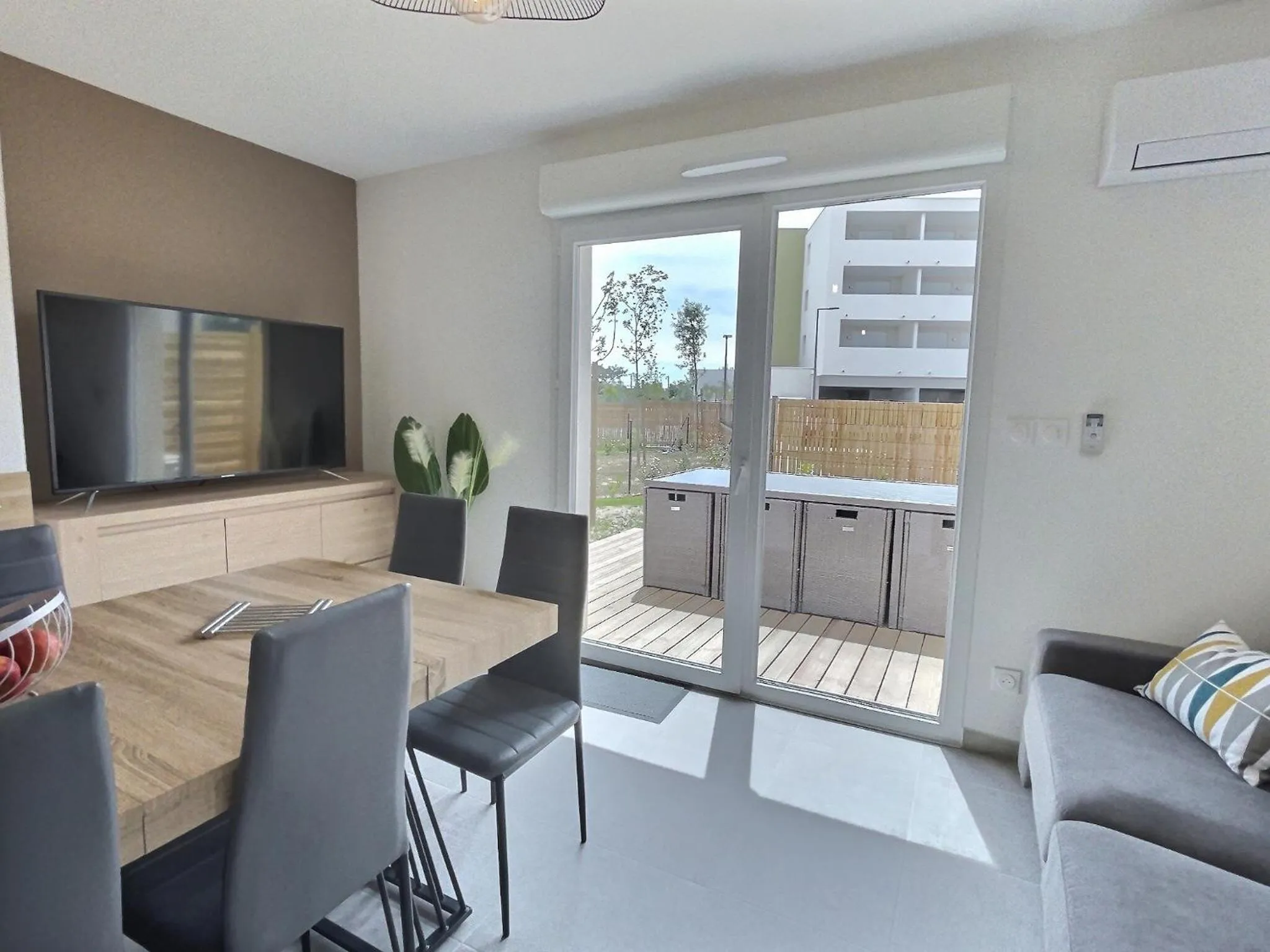 Communal lounge/ TV room in Vacancéole - Résidence La Dune