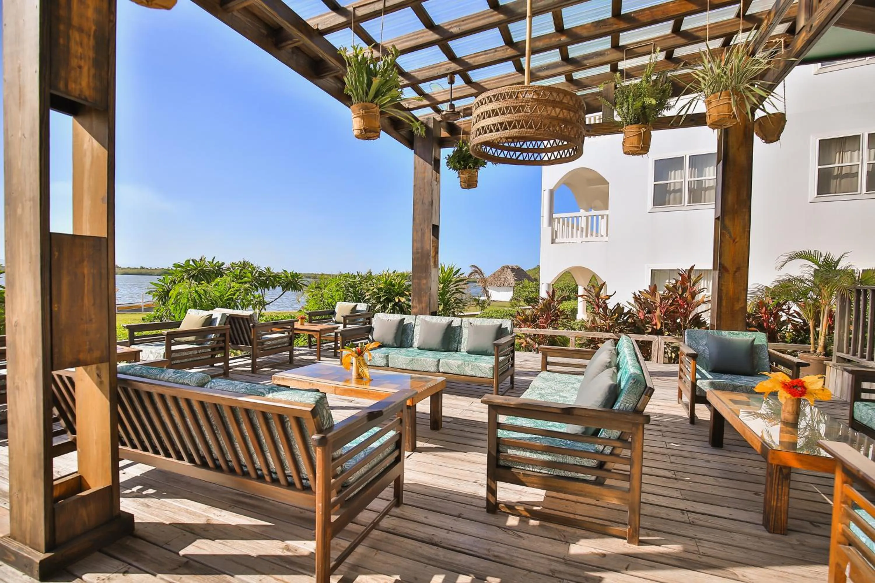 Restaurant/places to eat in Umaya Resort & Adventures