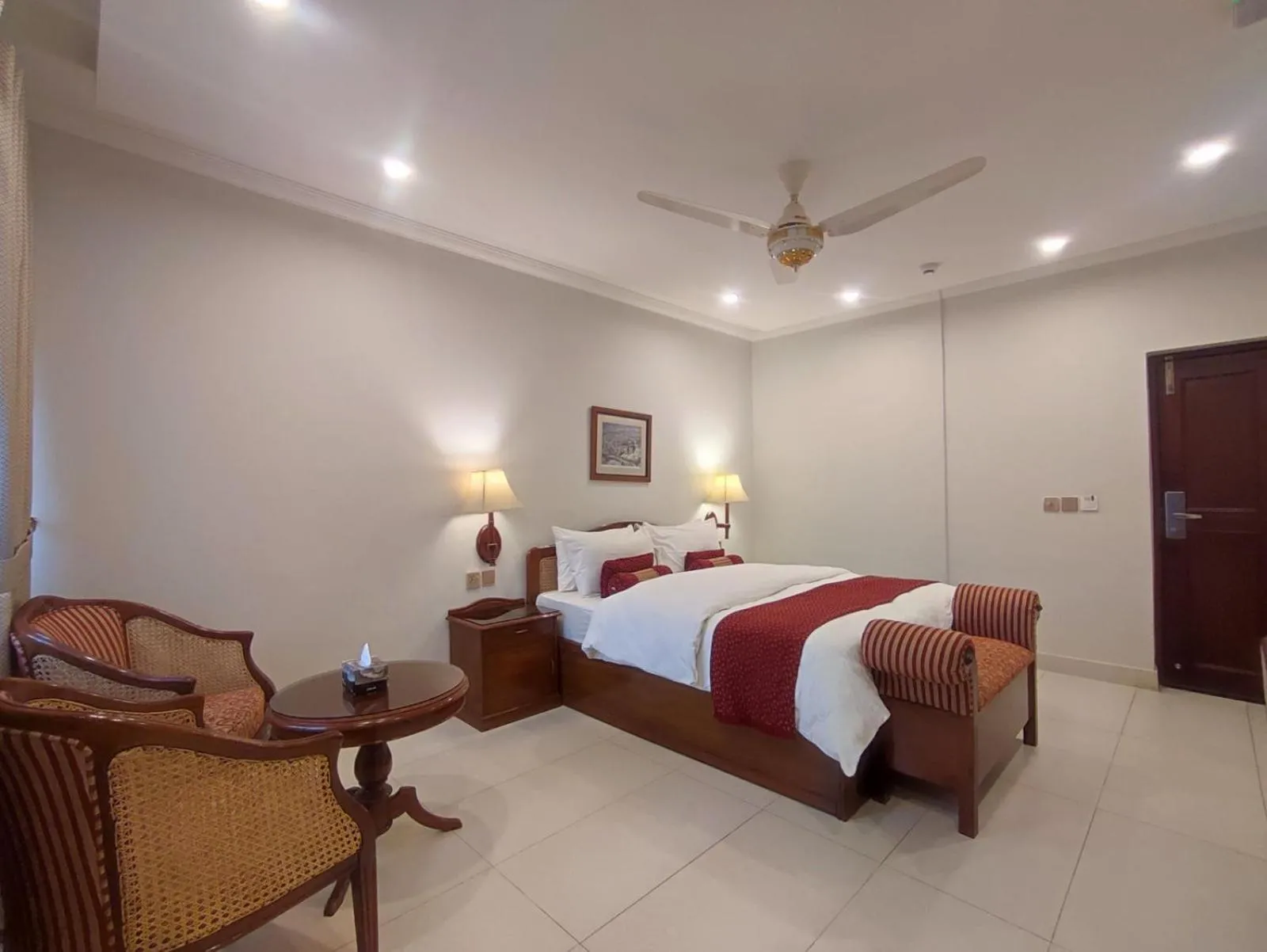 Deluxe King Room in Welcome Guest House Islamabad