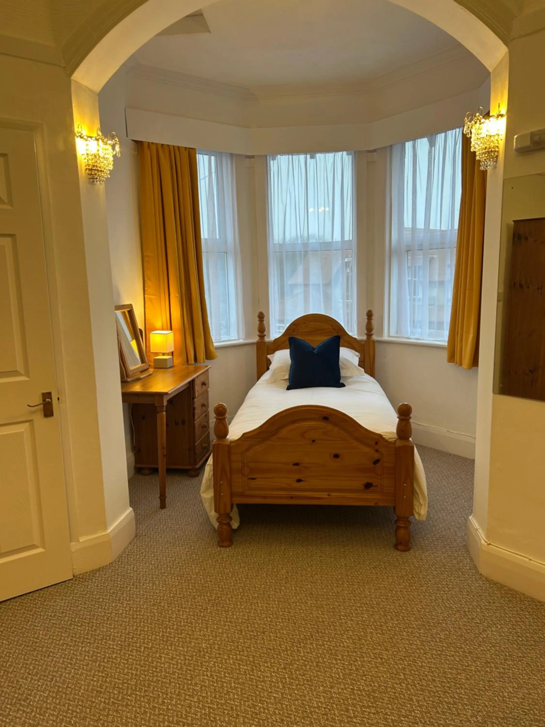 Bed in Knighton Lodge