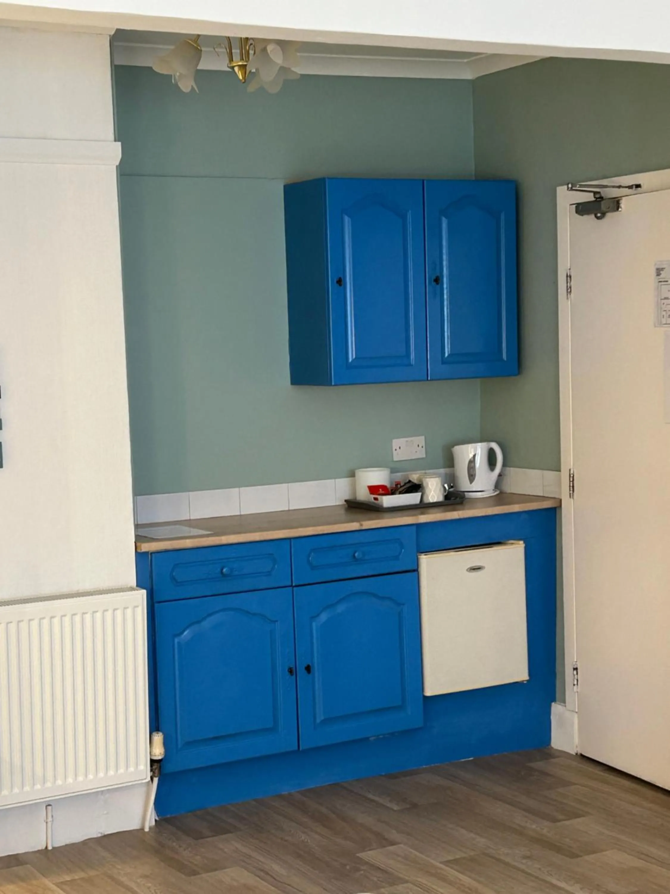 Coffee/tea facilities in Knighton Lodge
