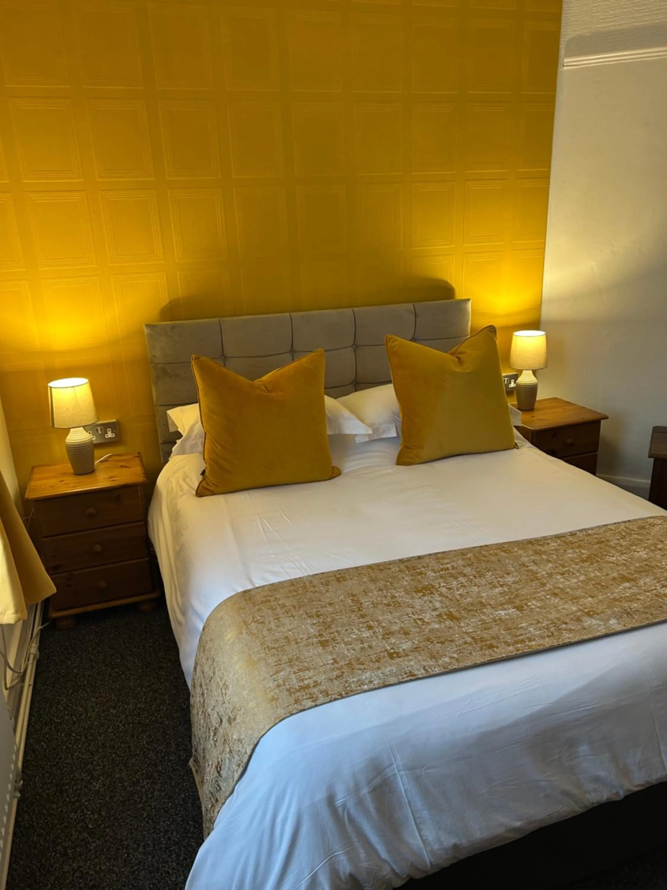 Bed in Knighton Lodge