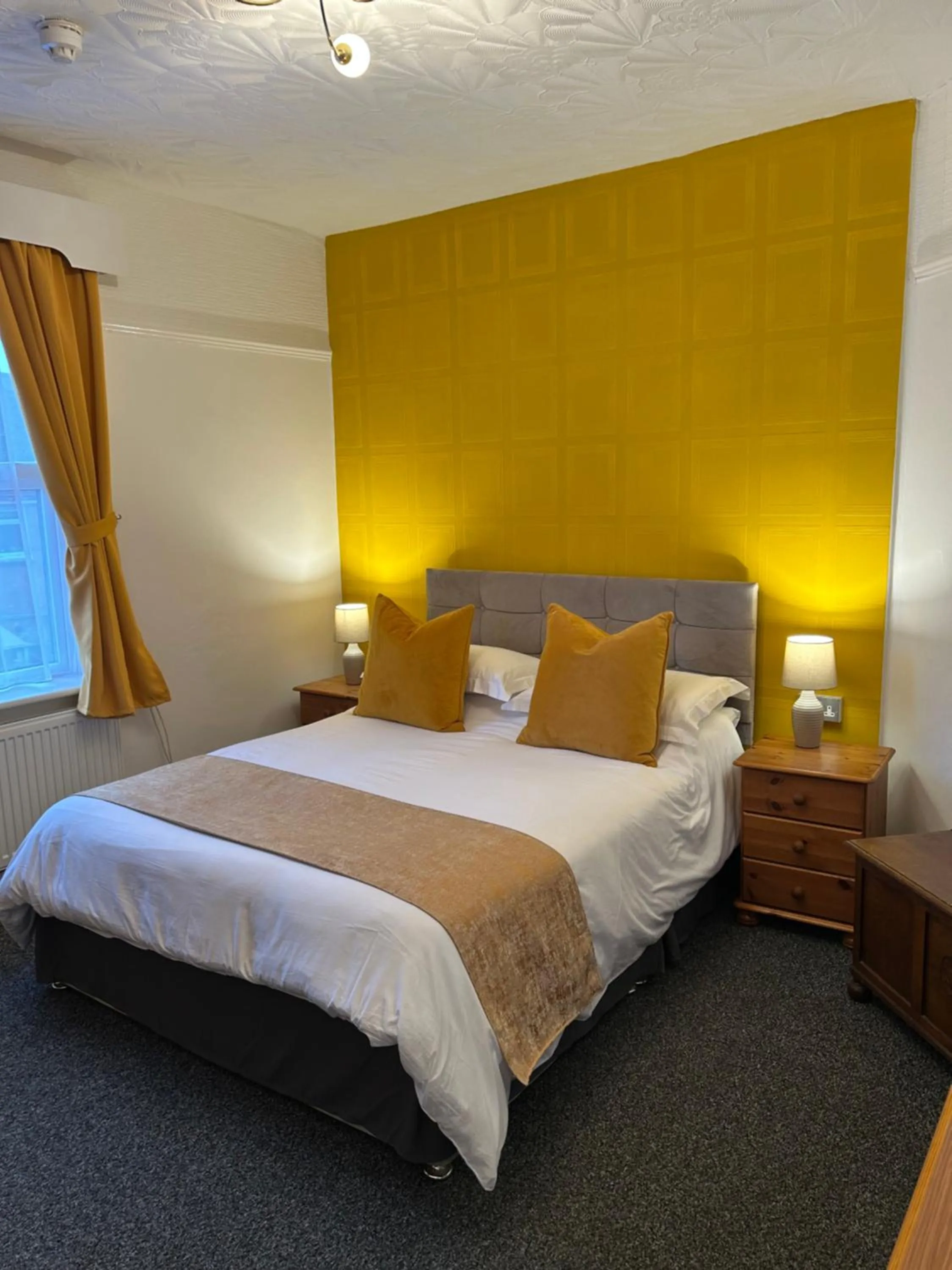Bed in Knighton Lodge