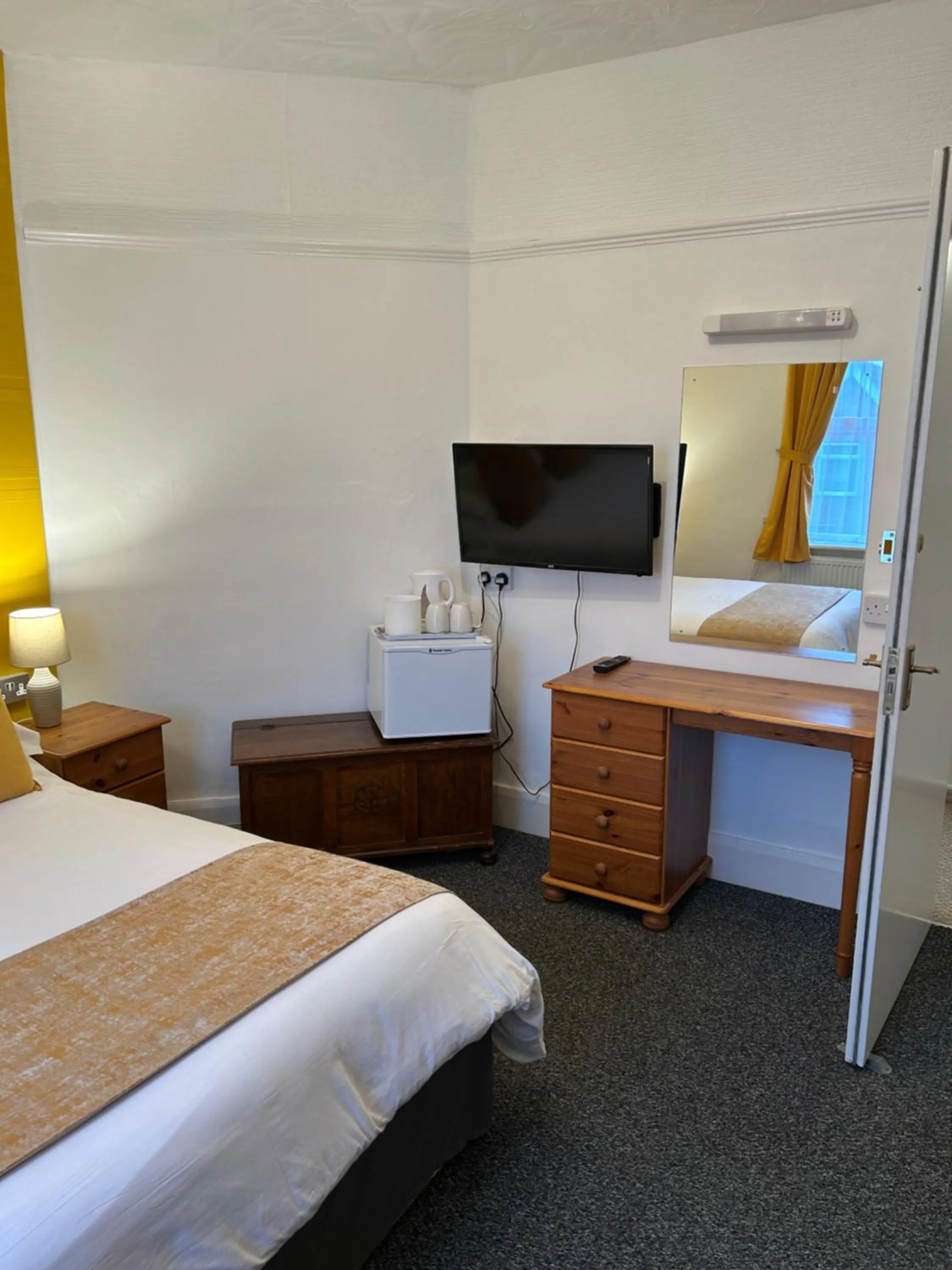 TV and multimedia, Bed in Knighton Lodge