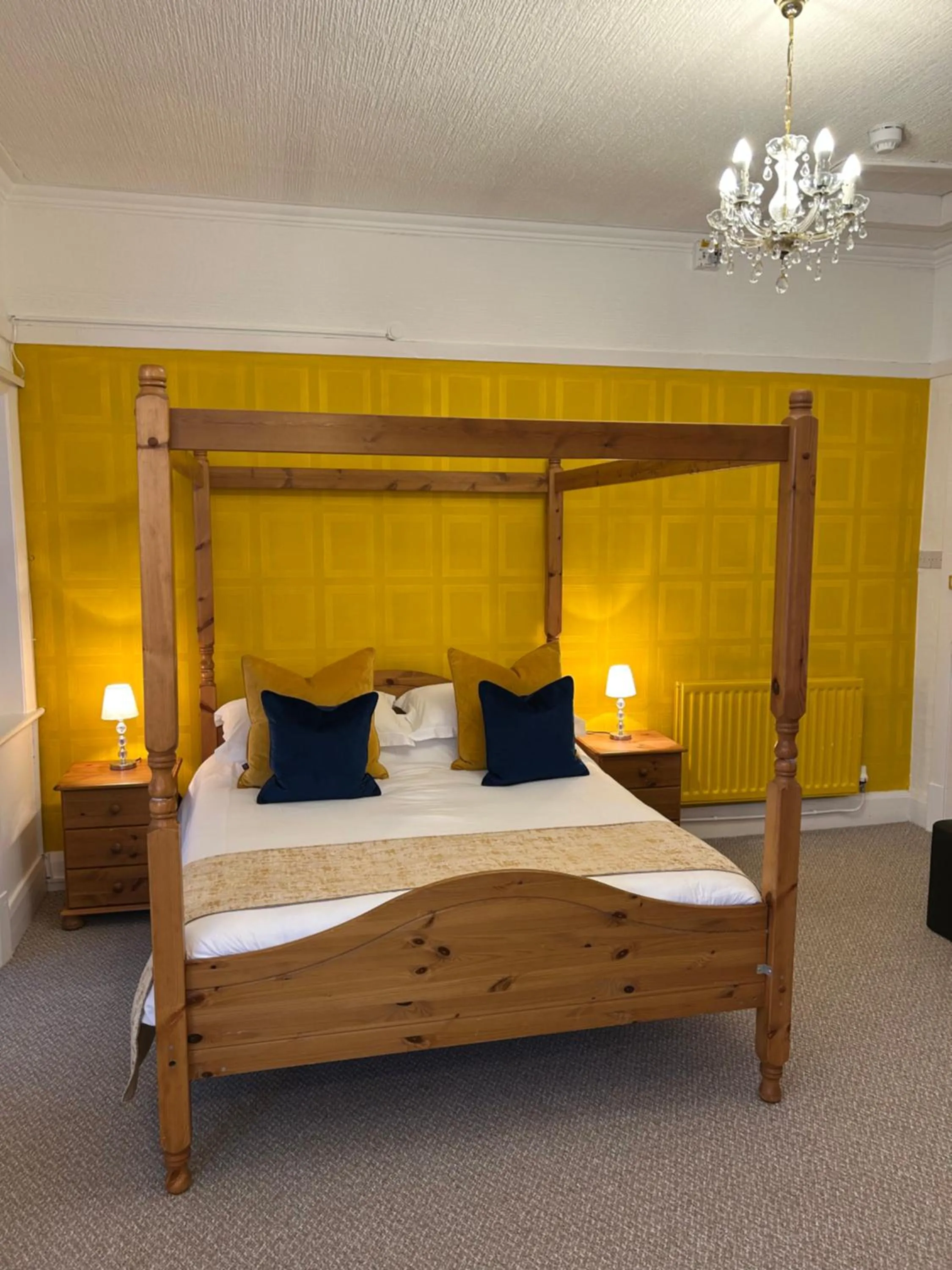 Bed in Knighton Lodge