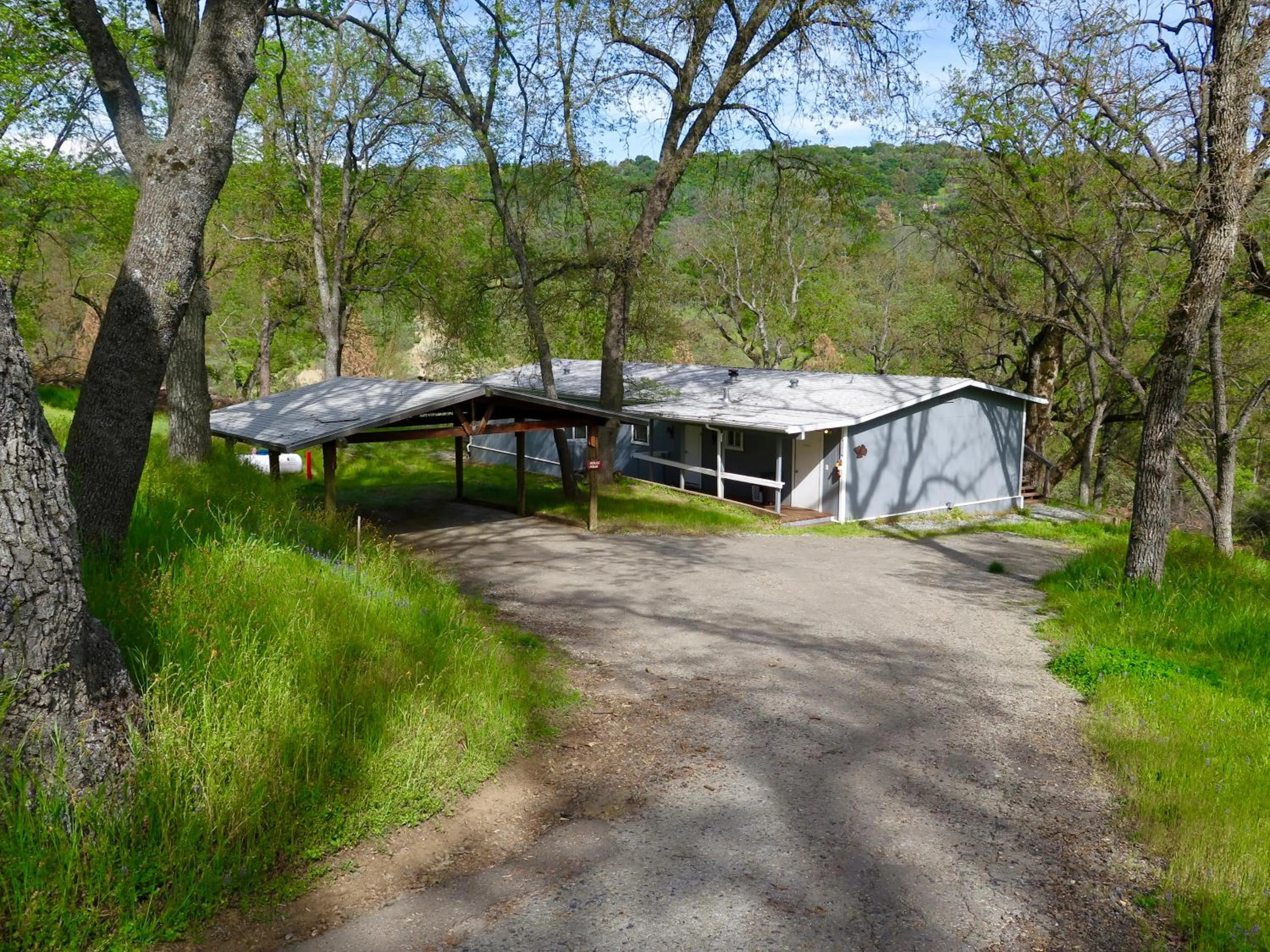 Facade/entrance in Sequoia Resort