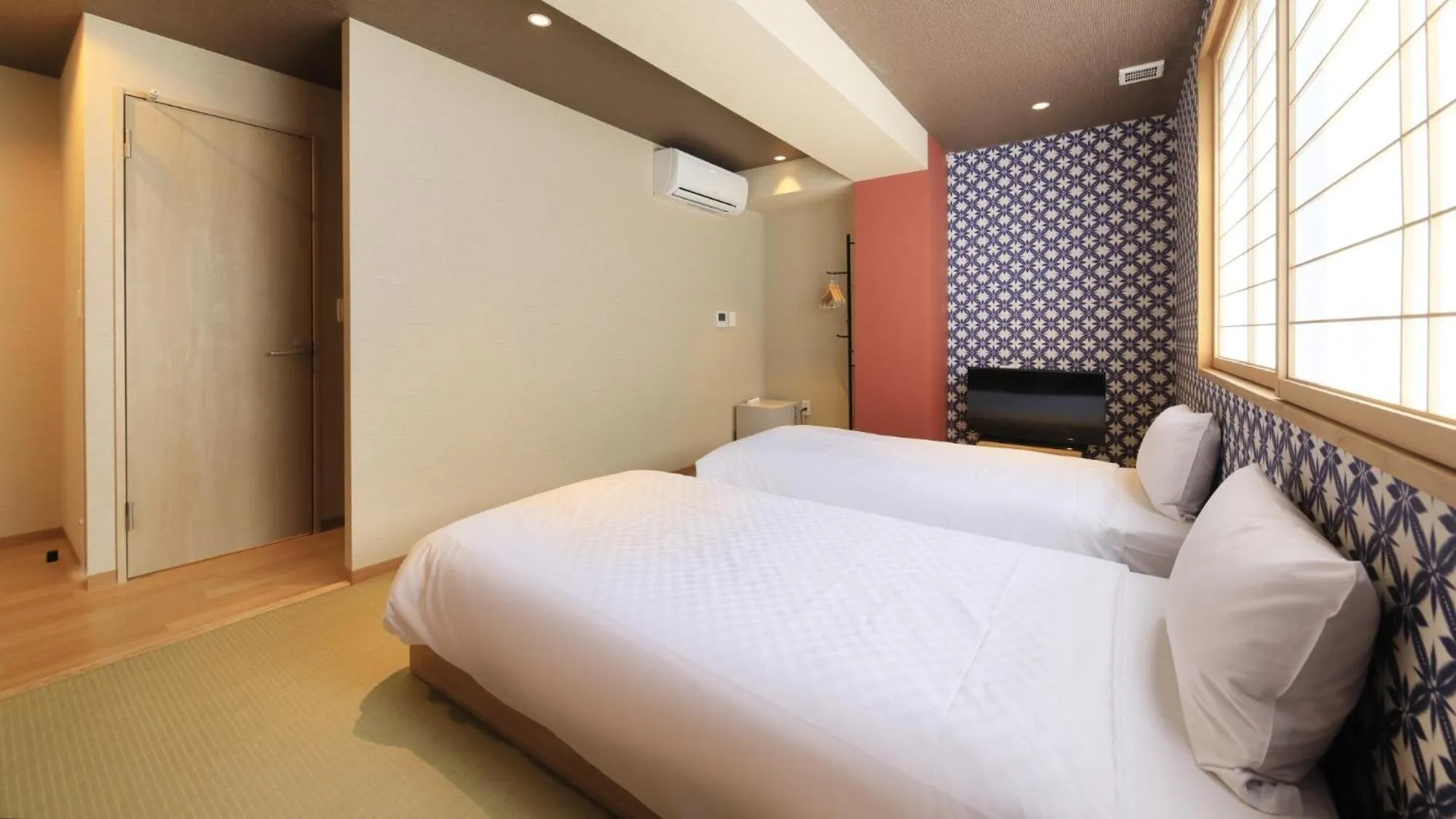 Photo of the whole room, Bed in Tamayura Hotel Asakusa