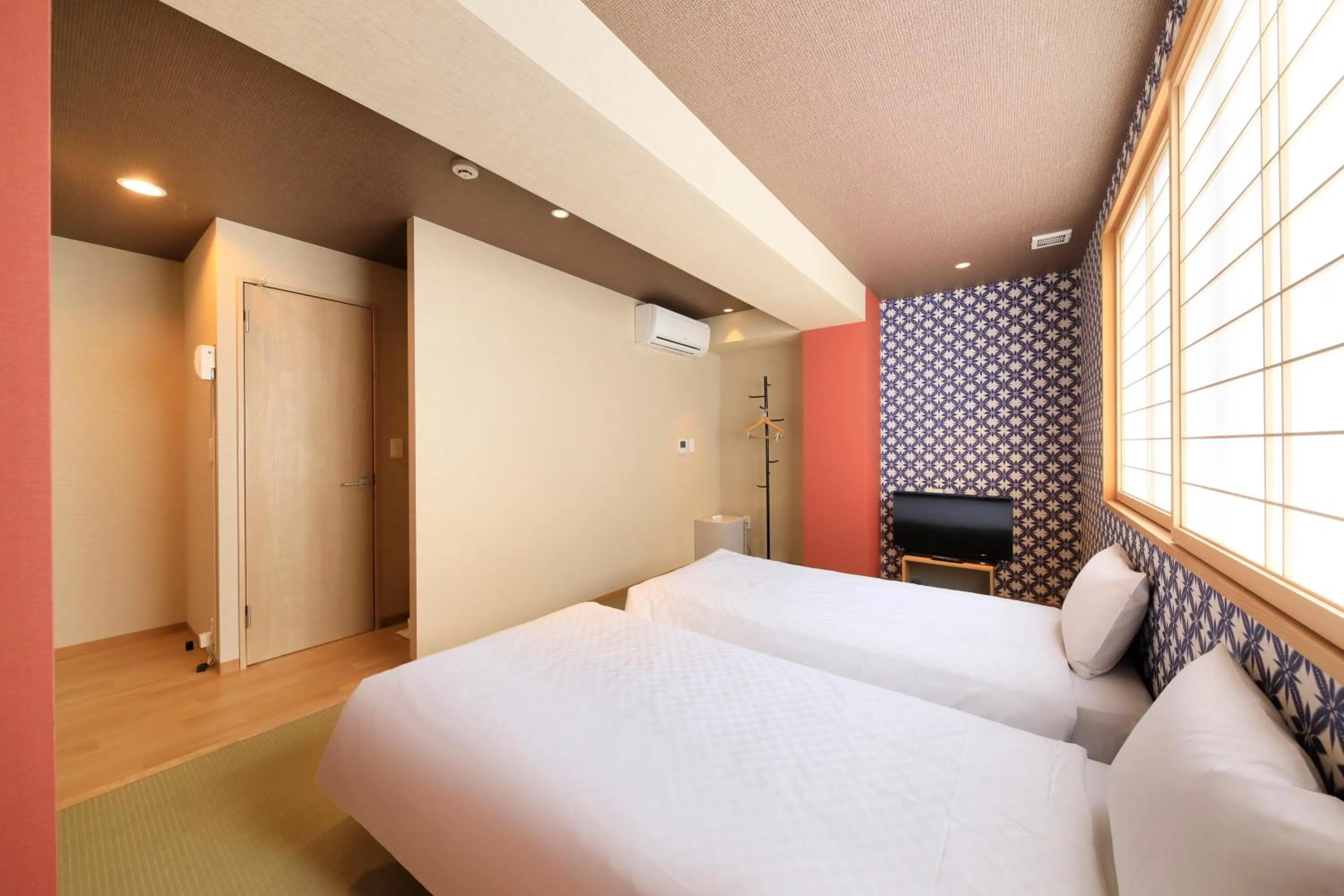 Photo of the whole room, Bed in Tamayura Hotel Asakusa