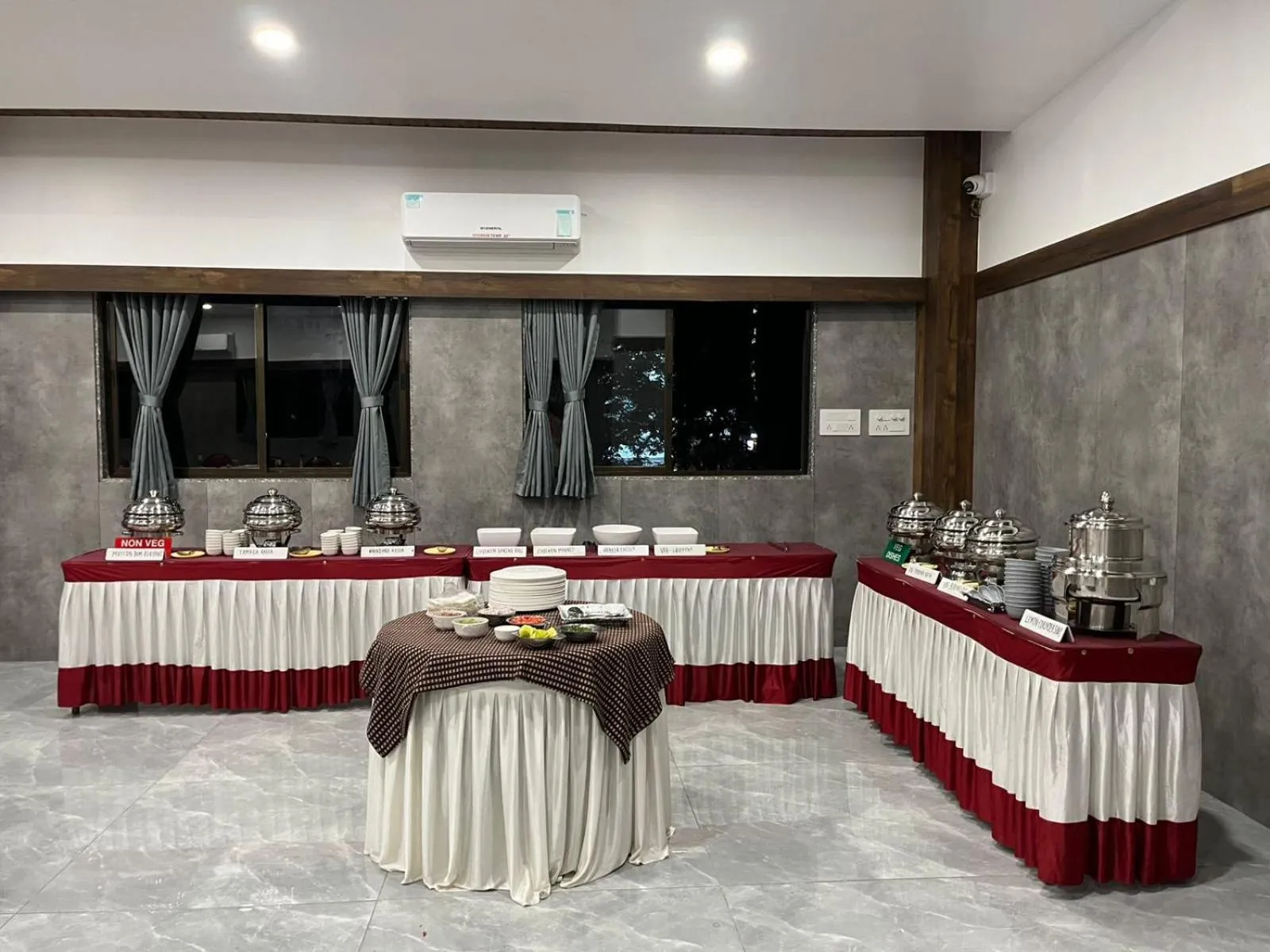 Banquet/Function facilities in Hotel Opal