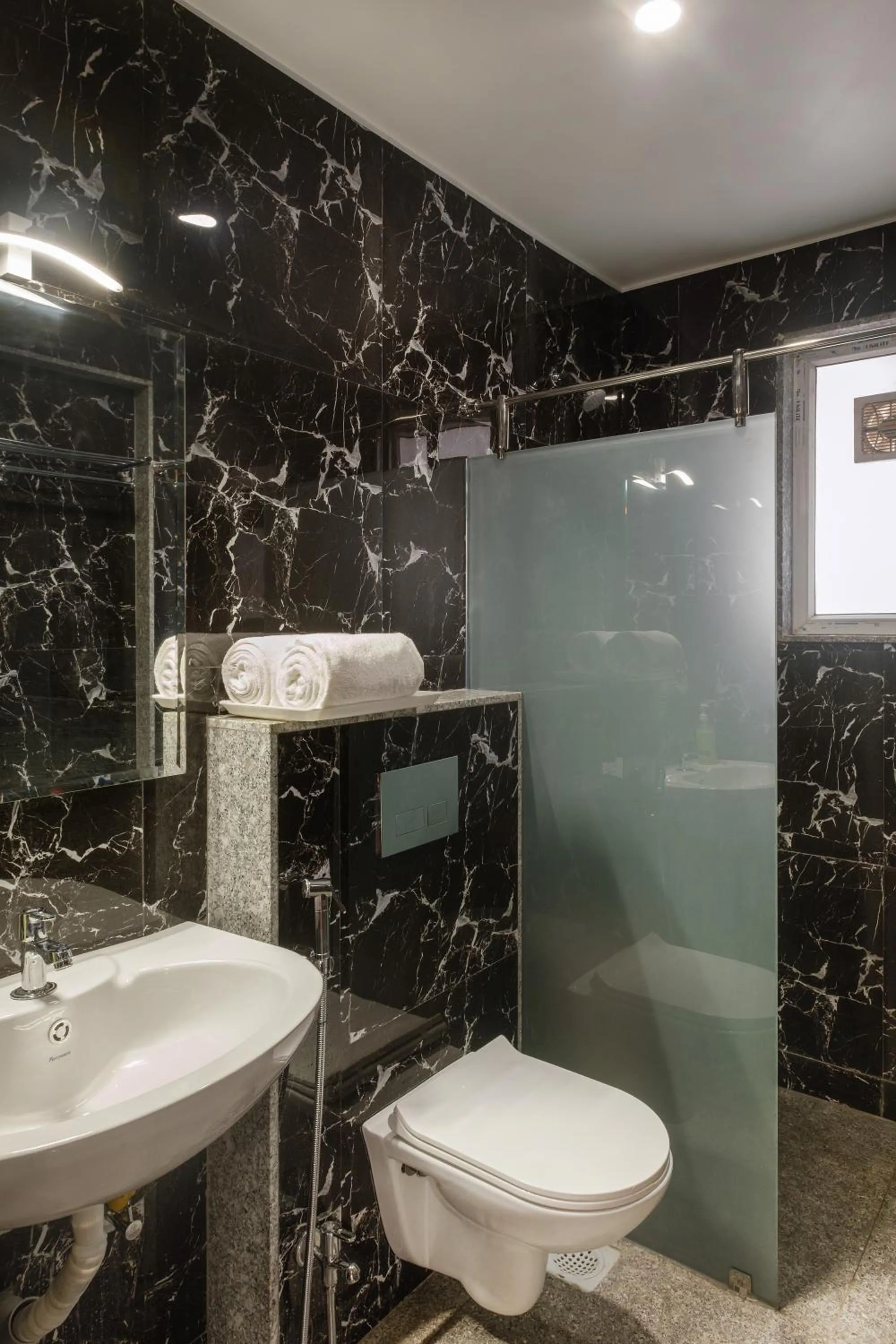 Bathroom in Hotel Opal