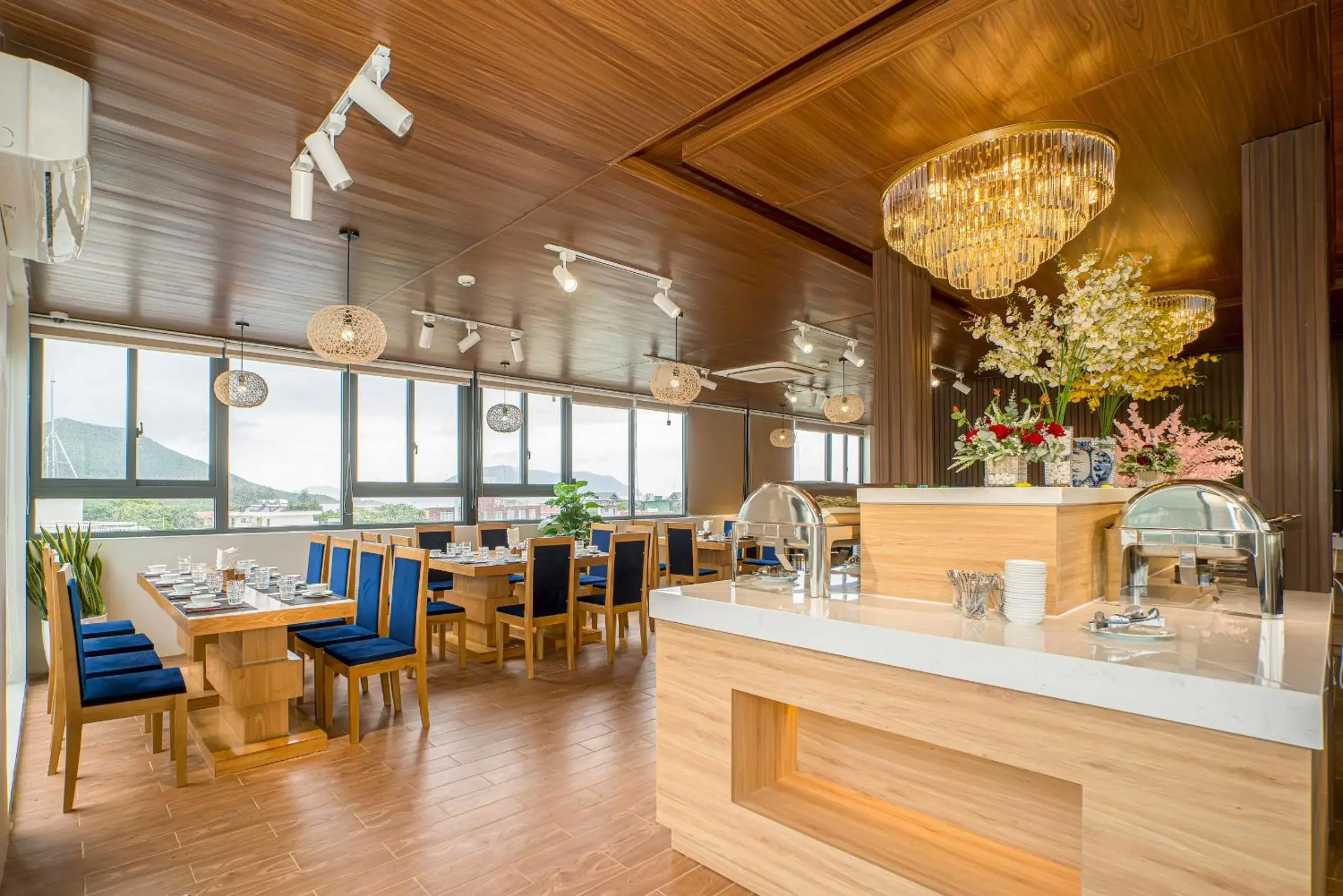 Restaurant/places to eat in Maya Hotel 3 Restaurant/places to eat in Maya Hotel 3