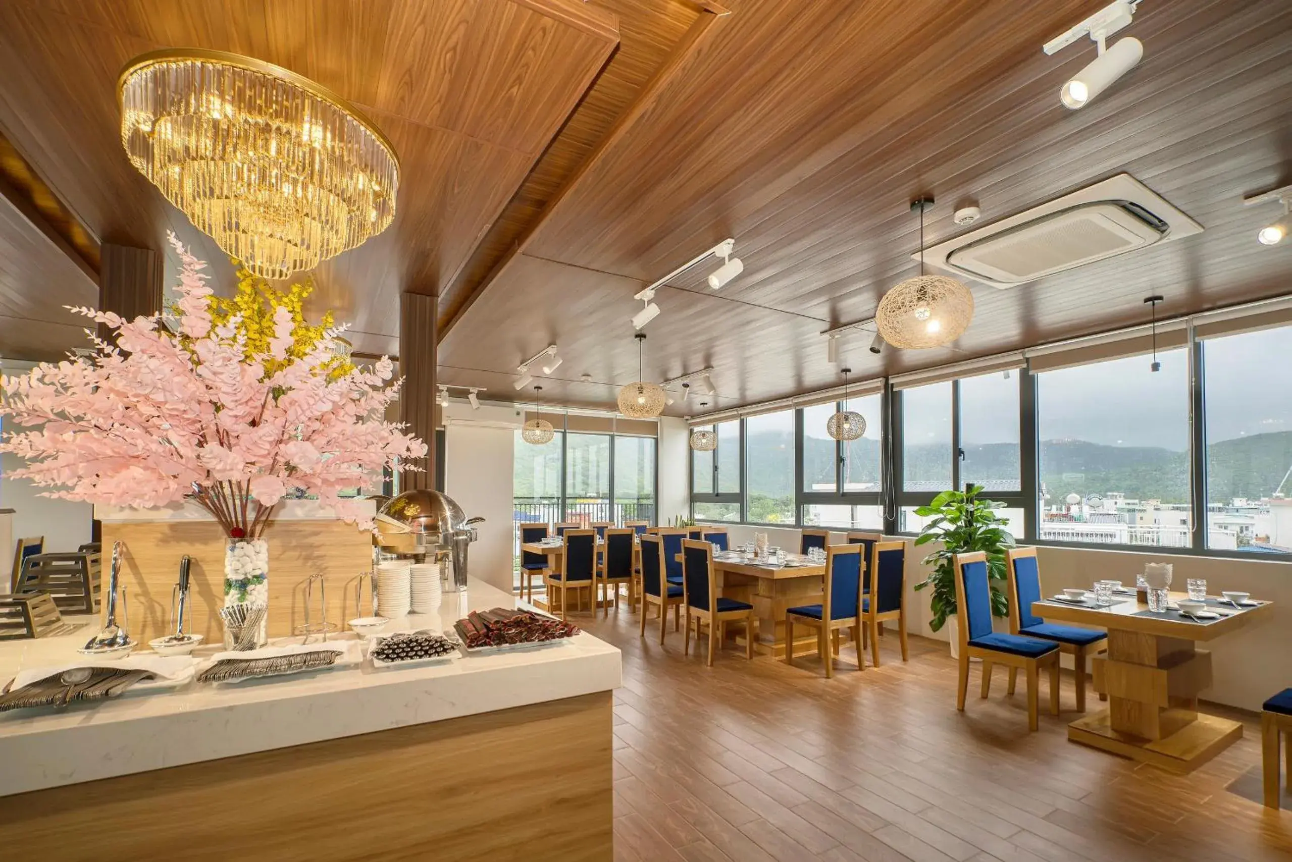 Restaurant/places to eat in Maya Hotel 3 Restaurant/places to eat in Maya Hotel 3