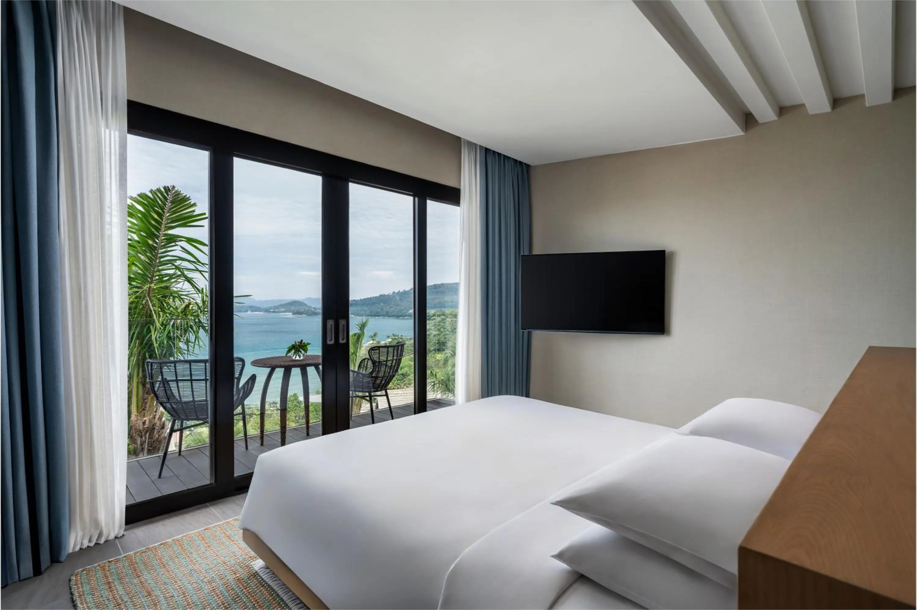 Bedroom, Bed in Hyatt Regency Phuket Resort