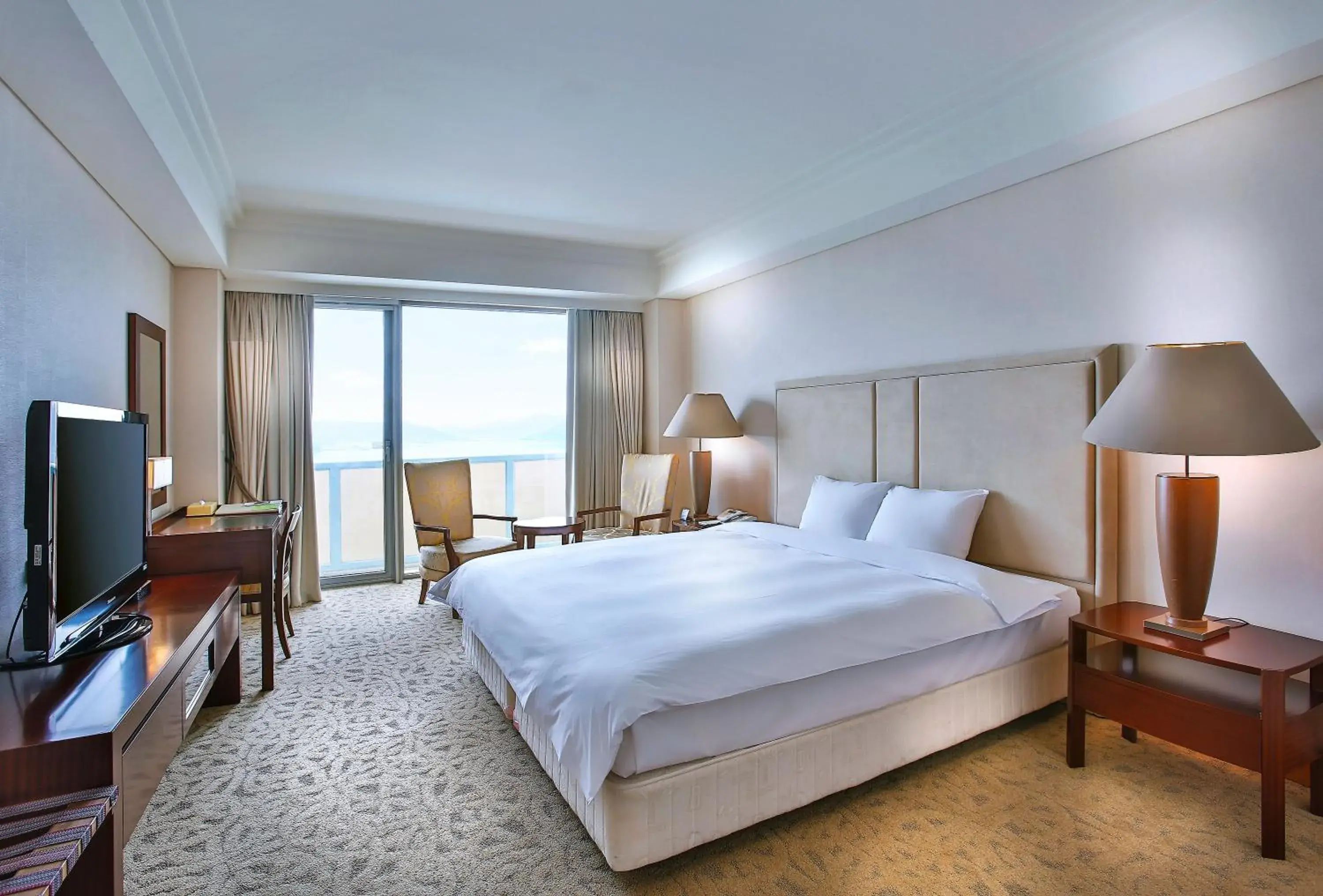 Bedroom, Bed in Hotel Hyundai by Lahan Mokpo Bedroom, Bed in Hotel Hyundai by Lahan Mokpo