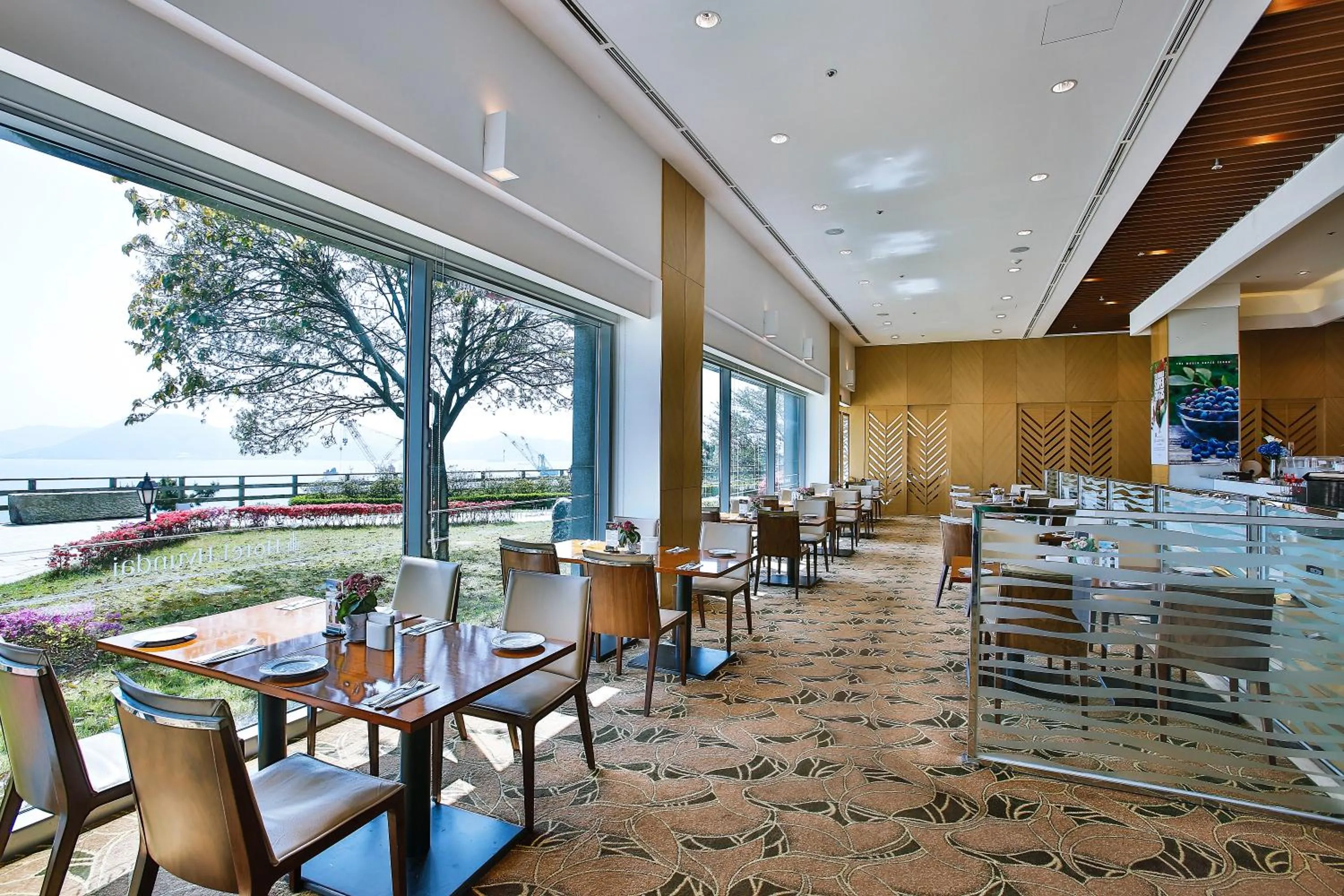 Restaurant/places to eat in Hotel Hyundai by Lahan Mokpo