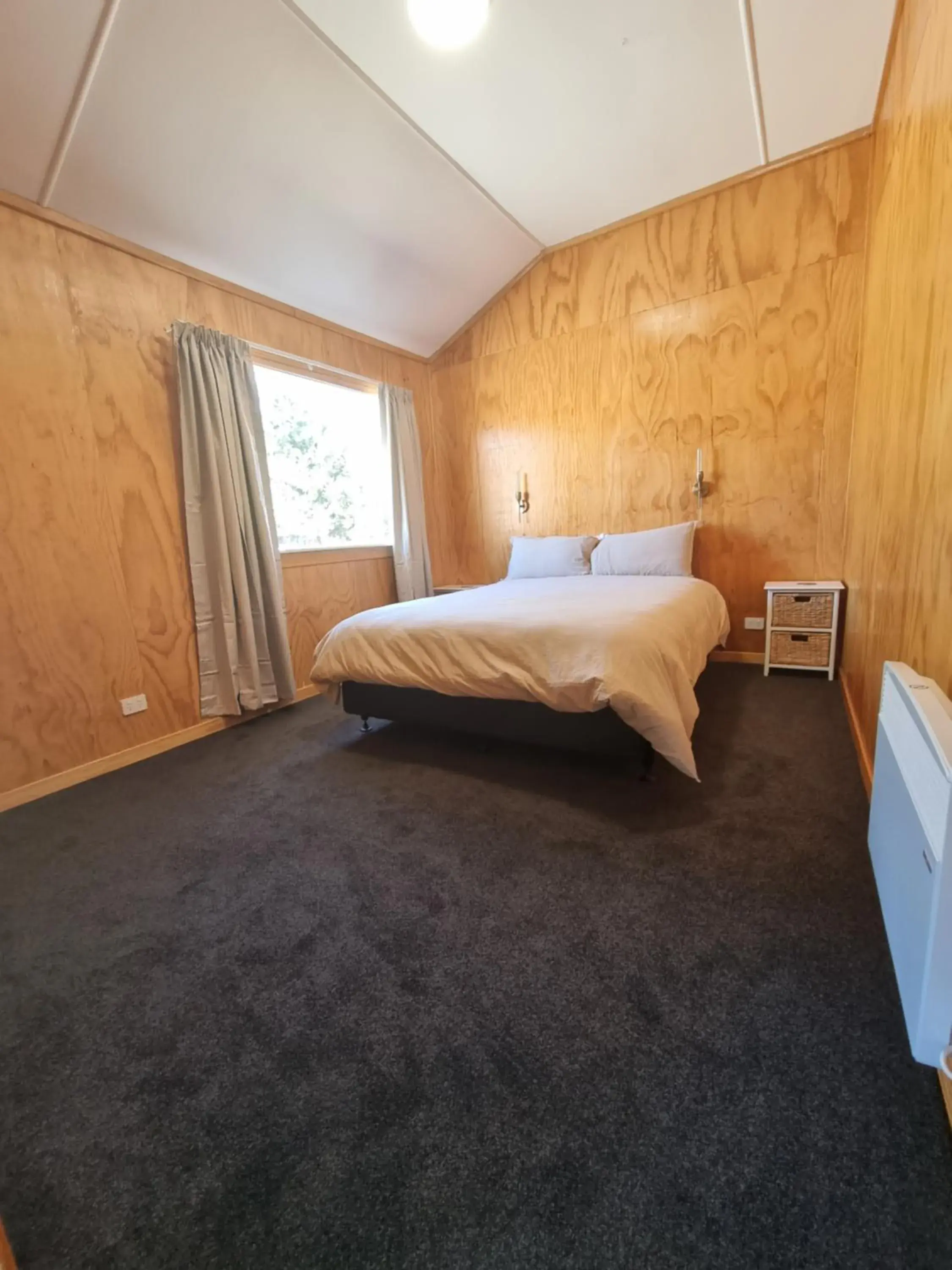 Photo of the whole room, Bed in Burkes Pass Country Motels Photo of the whole room, Bed in Burkes Pass Country Motels