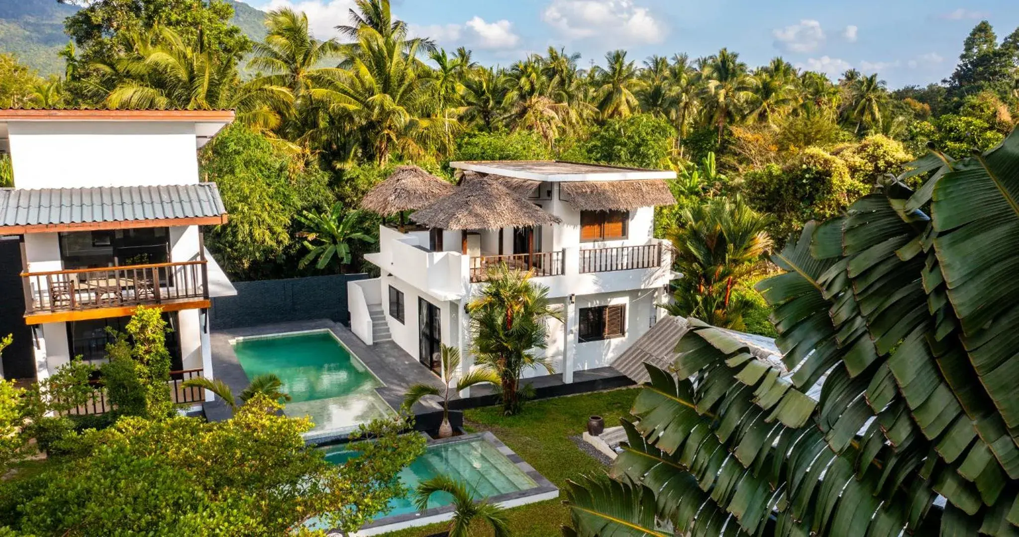 Aqua Suites Aqua Suites