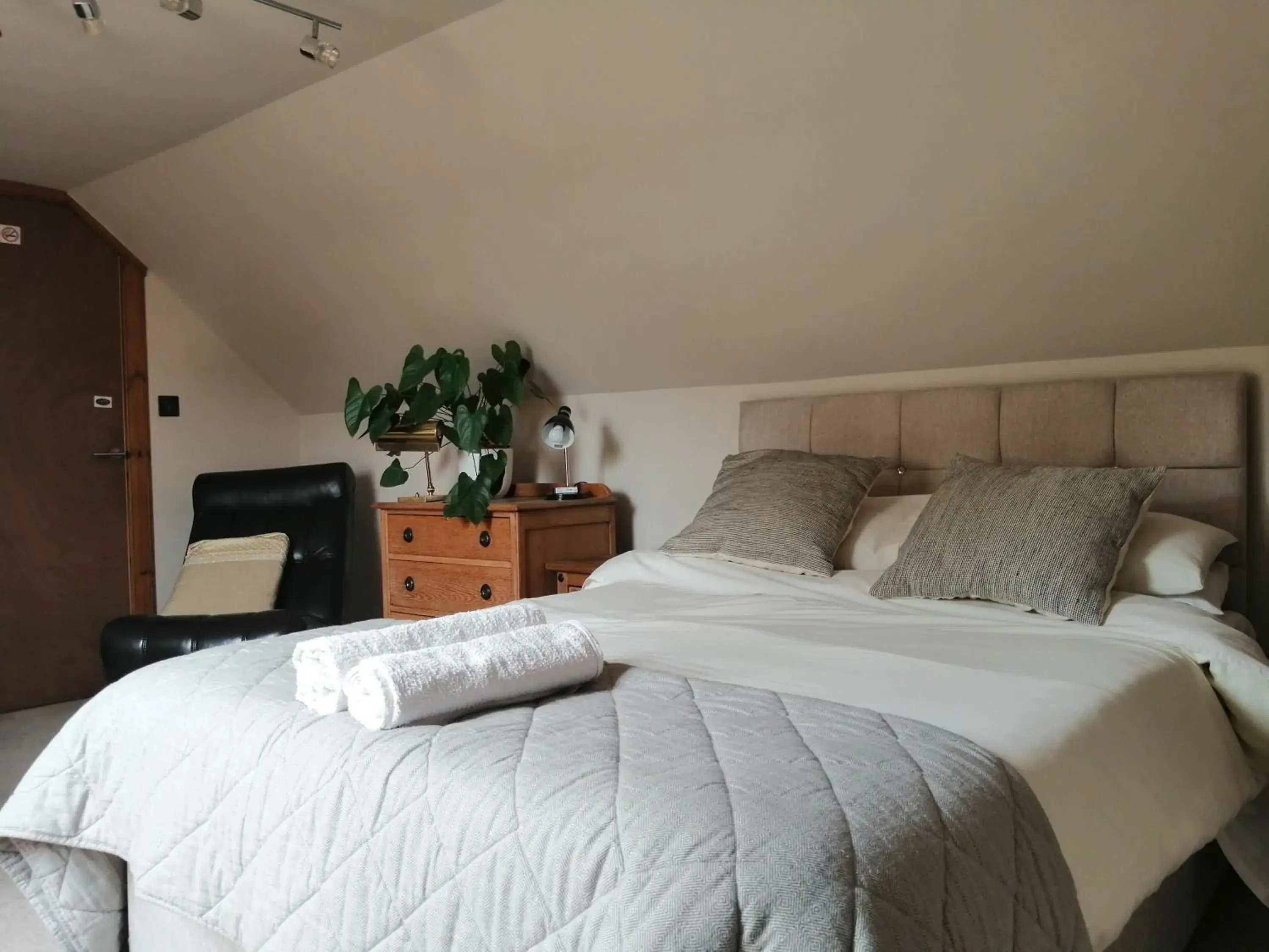Nest Holiday Home Central Callander, Trossachs Self-catering Nest Holiday Home Central Callander, Trossachs Self-catering
