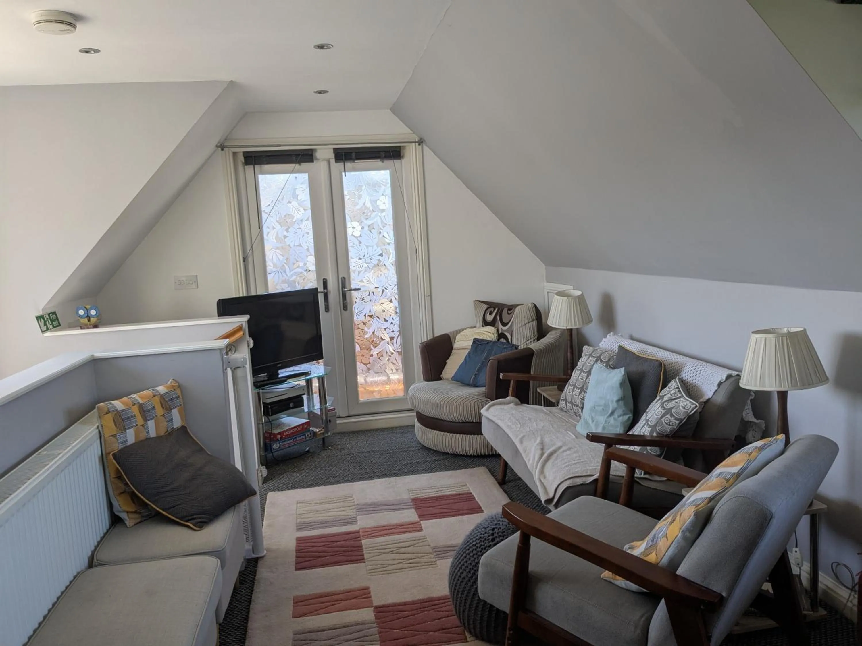 Communal lounge/ TV room in Nest Holiday Home Central Callander, Trossachs Self-catering