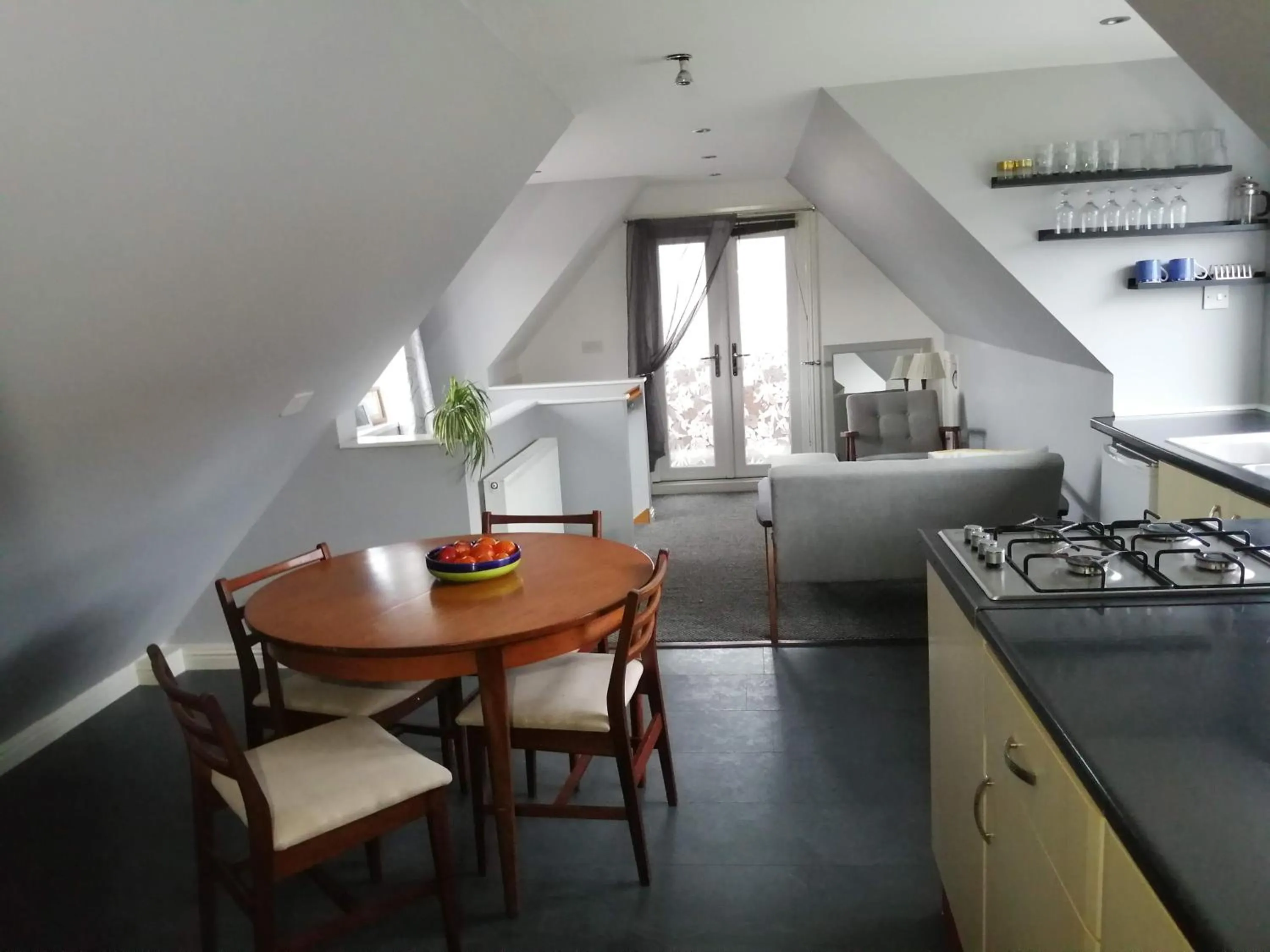 Kitchen or kitchenette in Nest Holiday Home Central Callander, Trossachs Self-catering