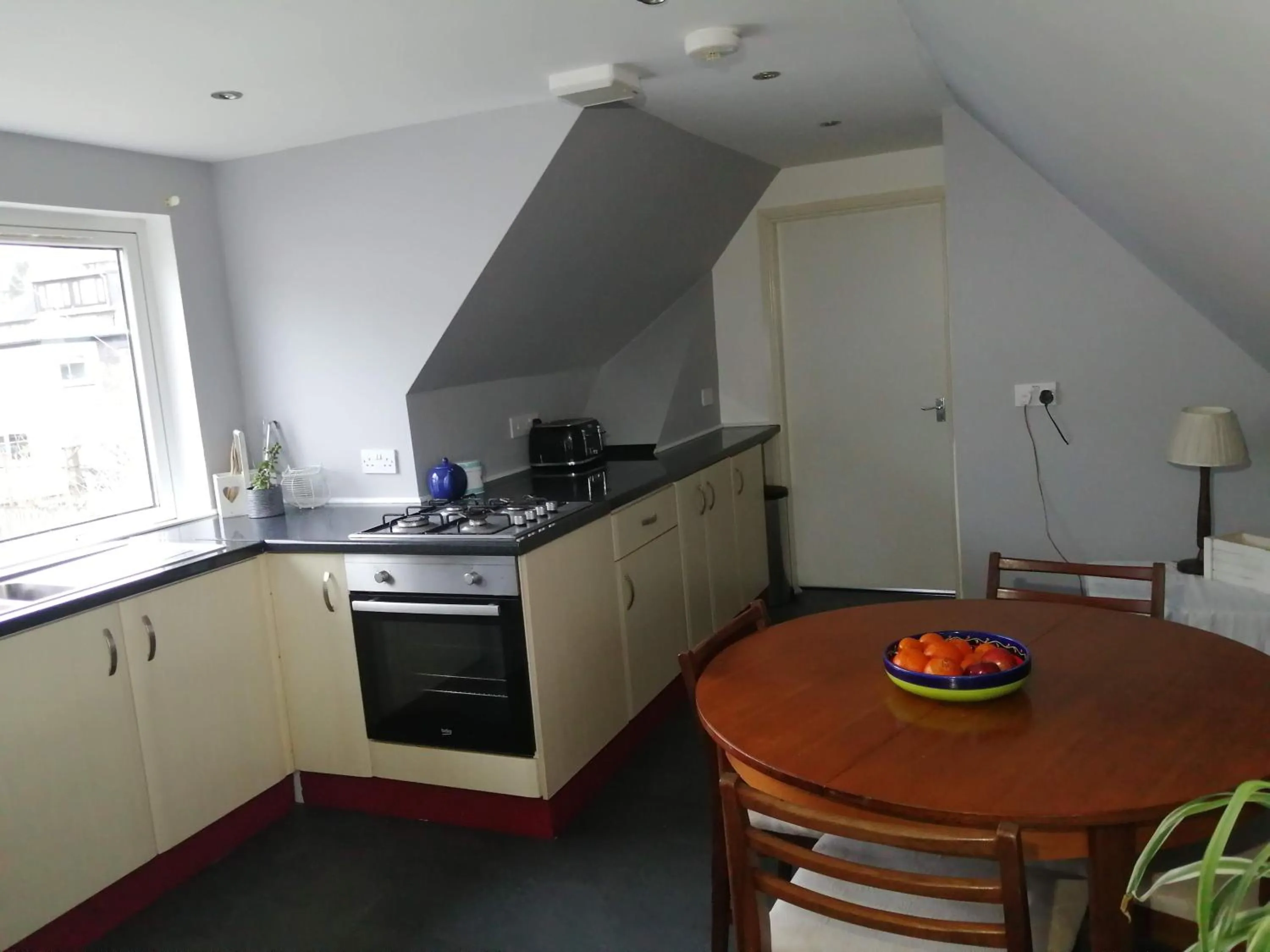Kitchen or kitchenette in Nest Holiday Home Central Callander, Trossachs Self-catering