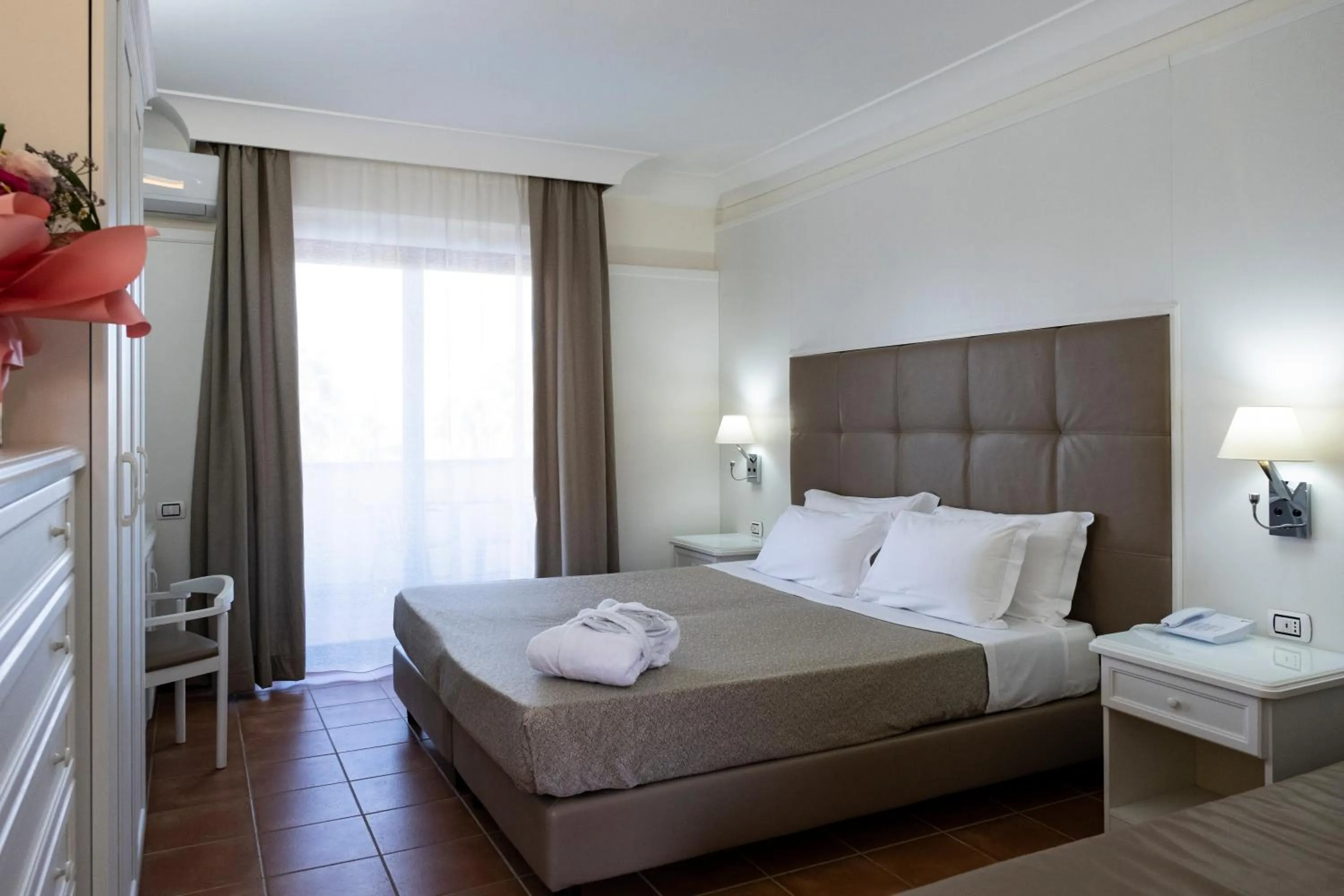 Bedroom, Bed in Baia Di Ulisse Wellness & Spa