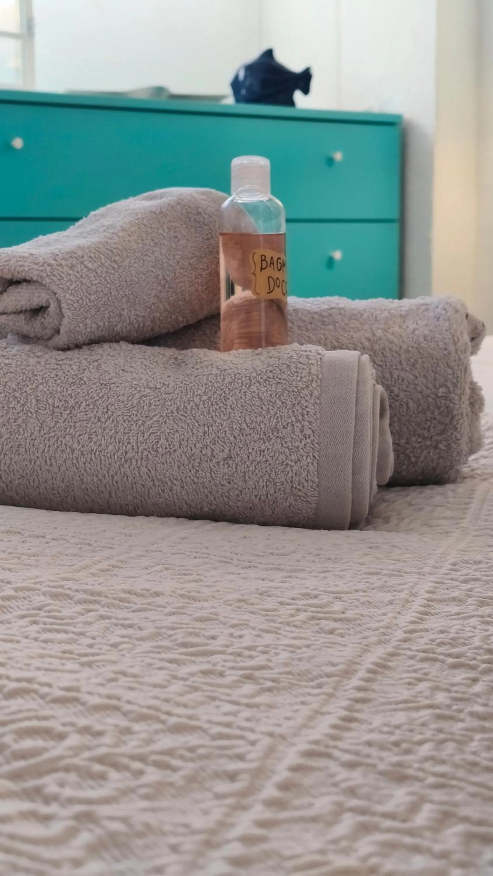 towels, Bed in Casa panoramica Villasimius