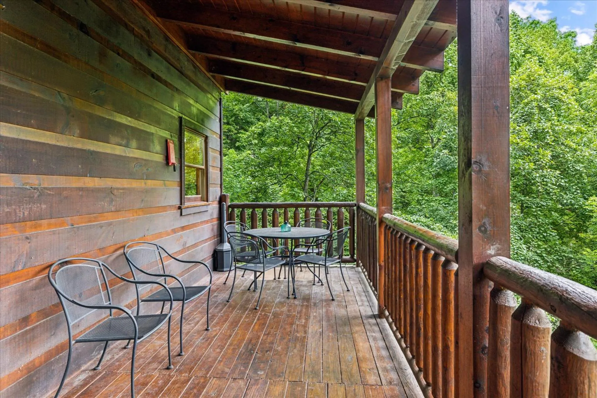 Balcony/Terrace in Brave Eagle Cabin