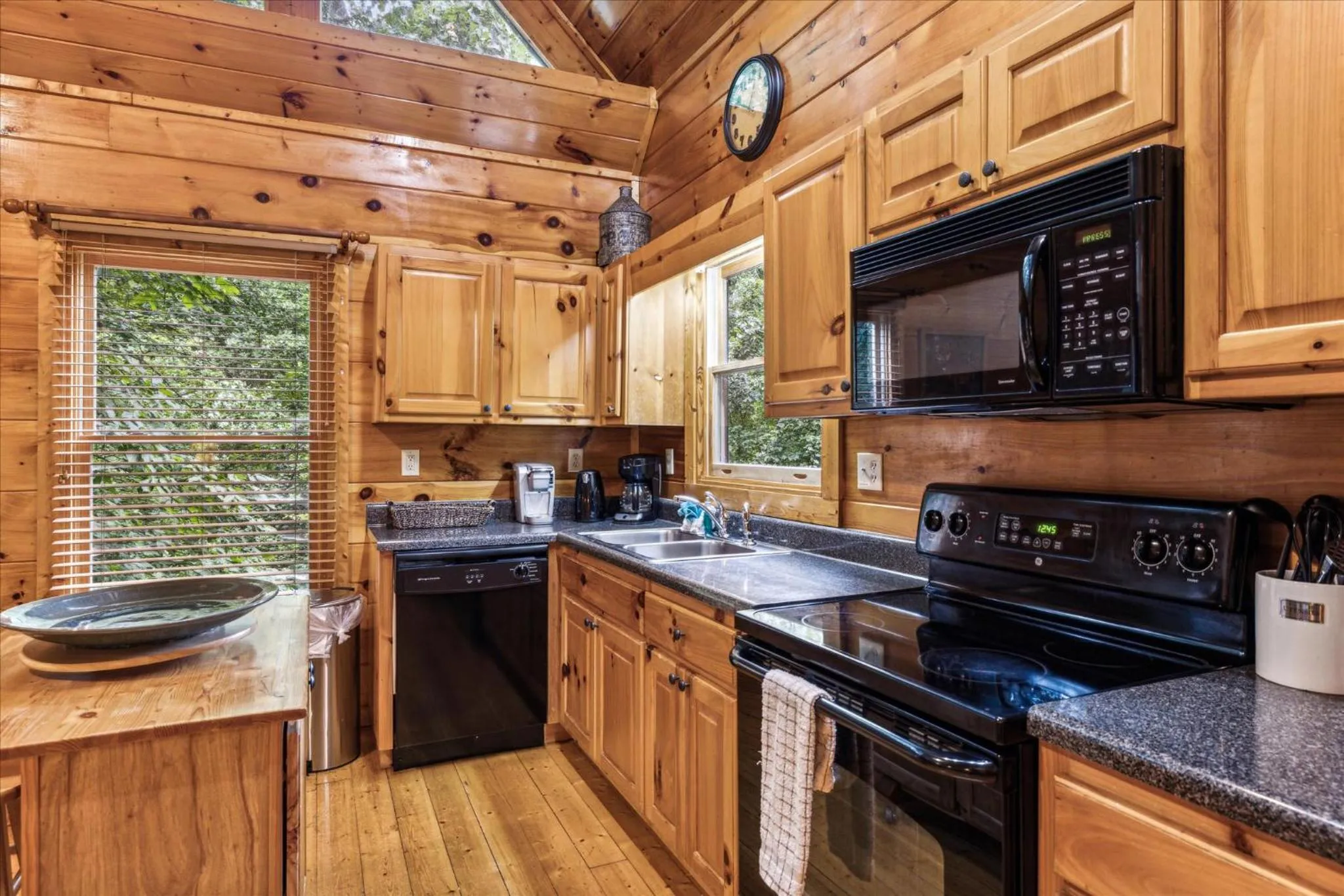 Kitchen or kitchenette in Brave Eagle Cabin