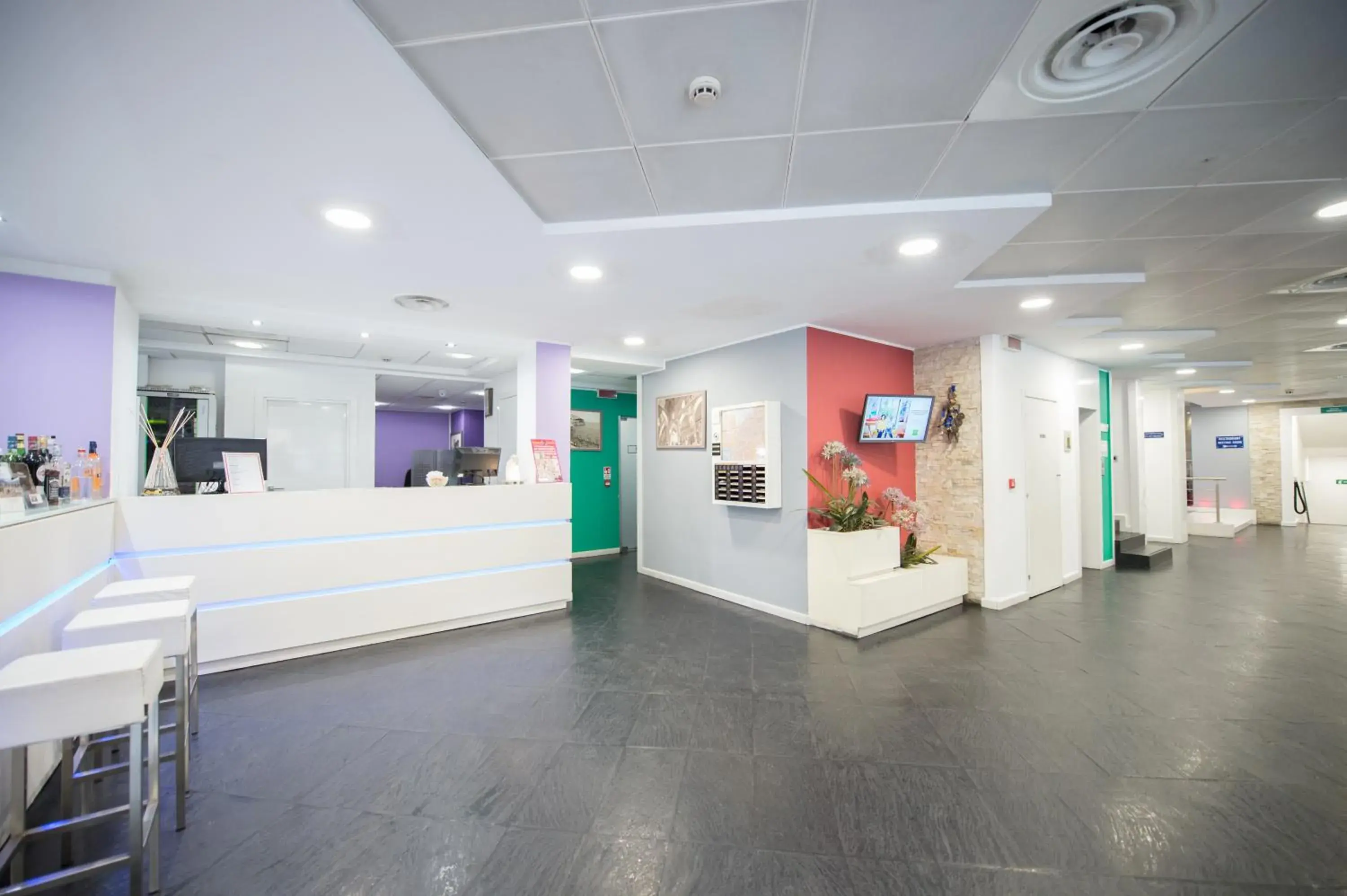 Lobby or reception in Ibis Styles Palermo Cristal Lobby or reception in Ibis Styles Palermo Cristal