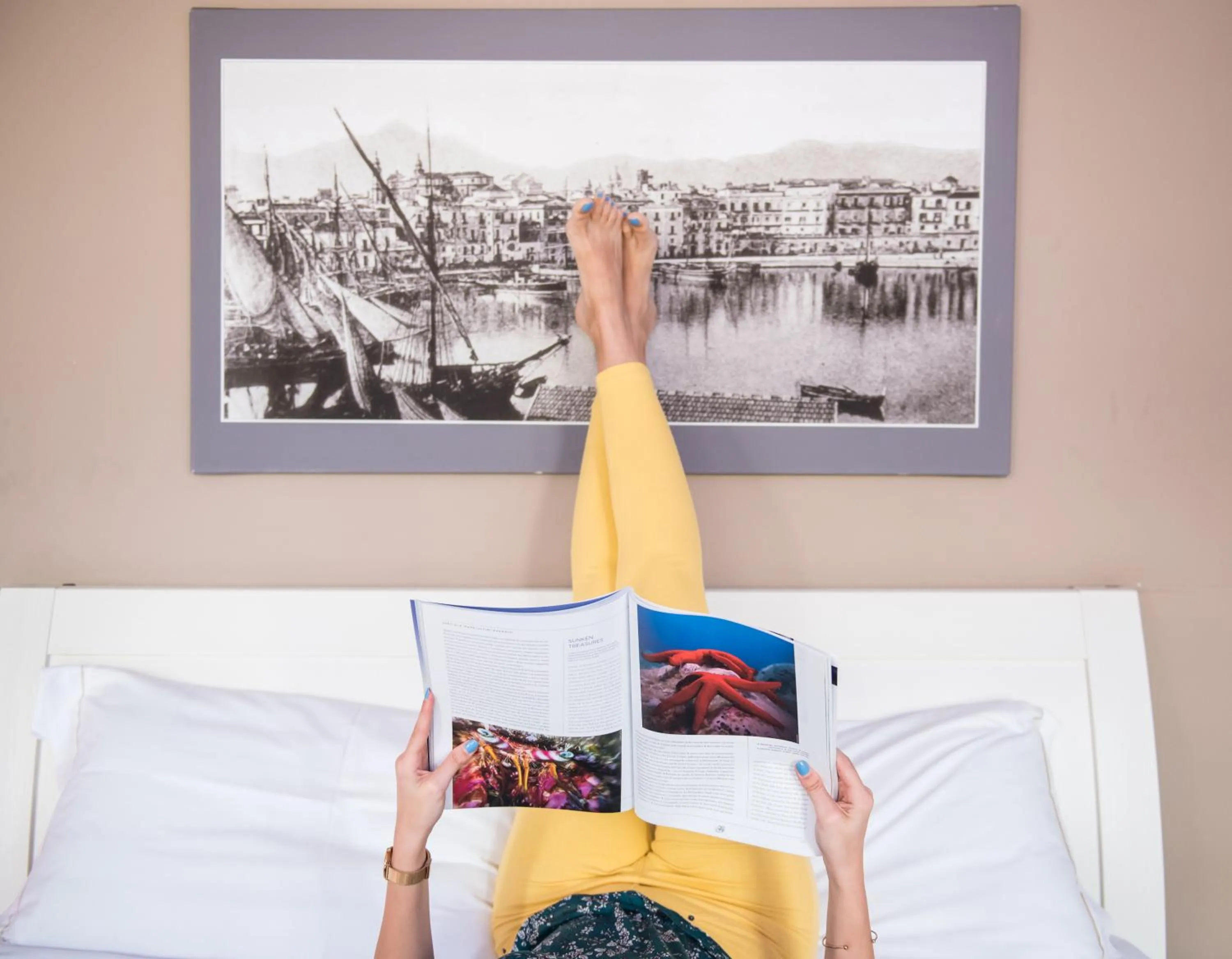 People, Bed in Ibis Styles Palermo Cristal