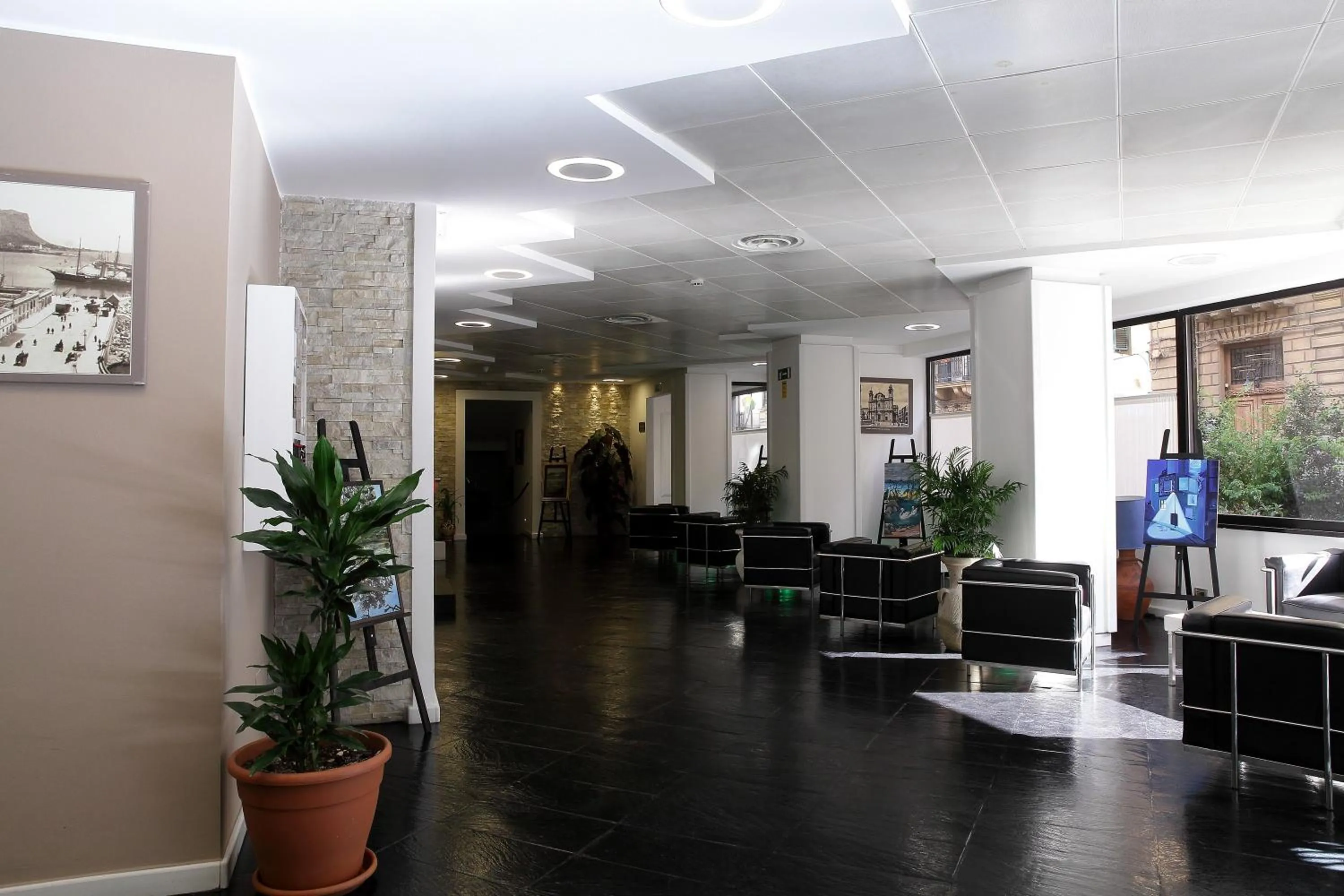 Patio in Ibis Styles Palermo Cristal